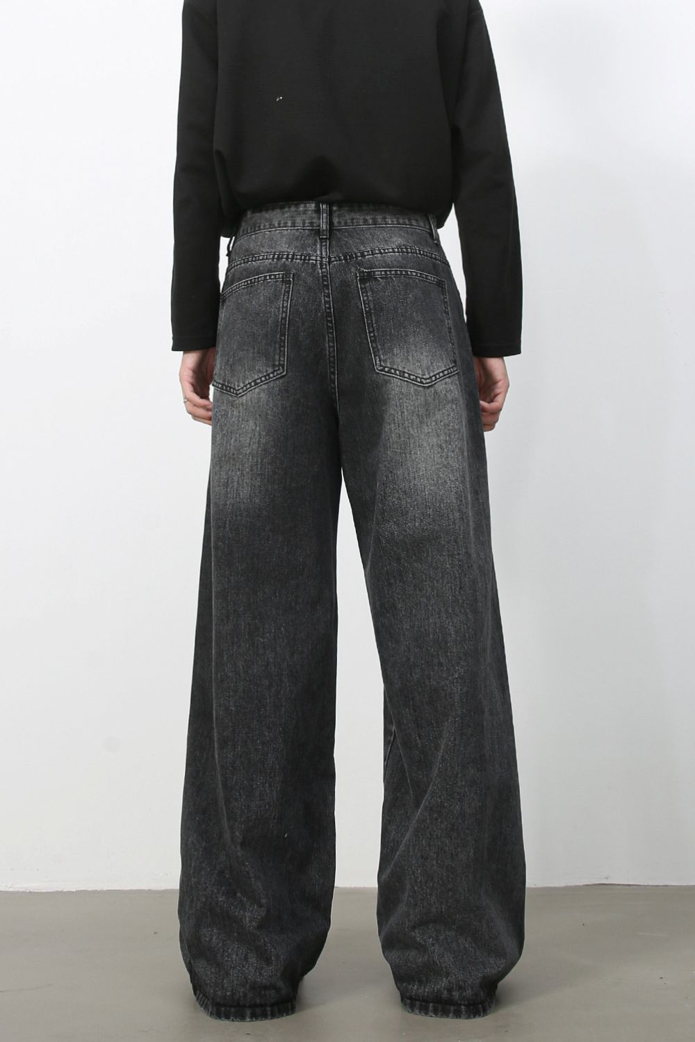 Men's Wide Leg Jeans