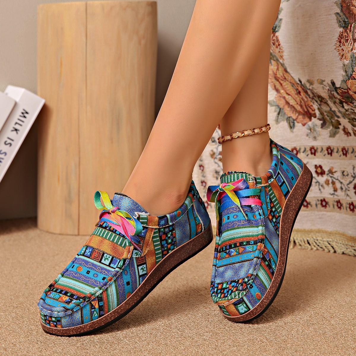 Printed Round Toe Sneakers