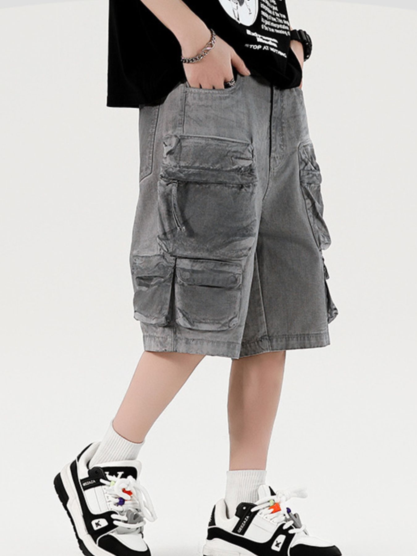 Men's Wide Leg Cargo Denim Shorts
