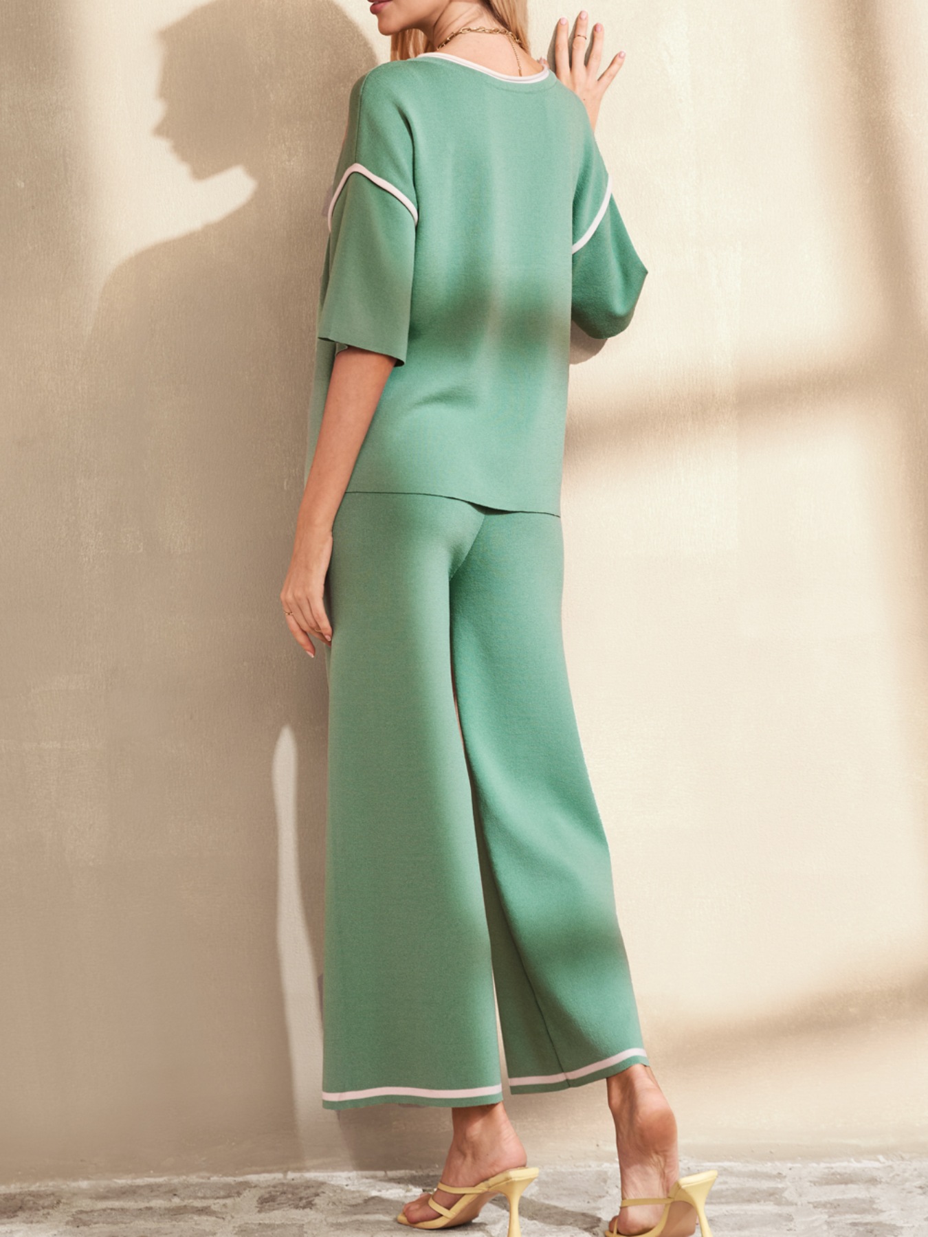 Contrast Trim T-Shirt and Drawstring Pants Set