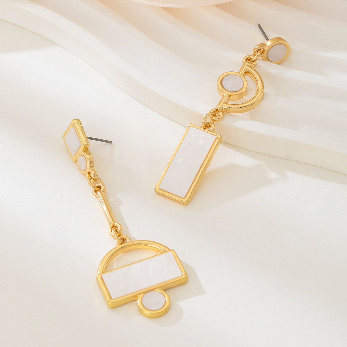 Geometric Gold Chain Drop Earrings