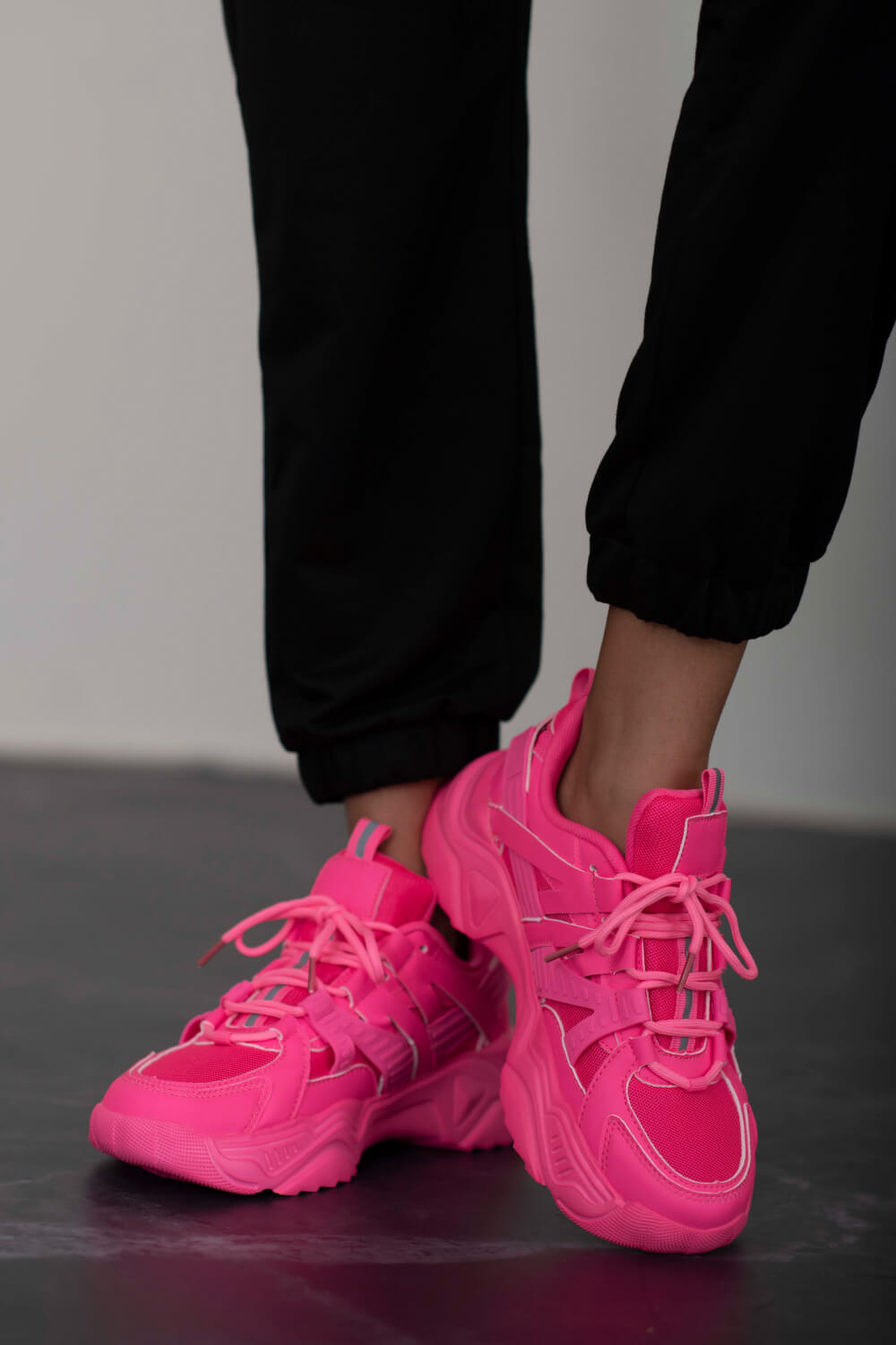 Running Late Chunky Sole Athletic Sneakers in Hot Pink