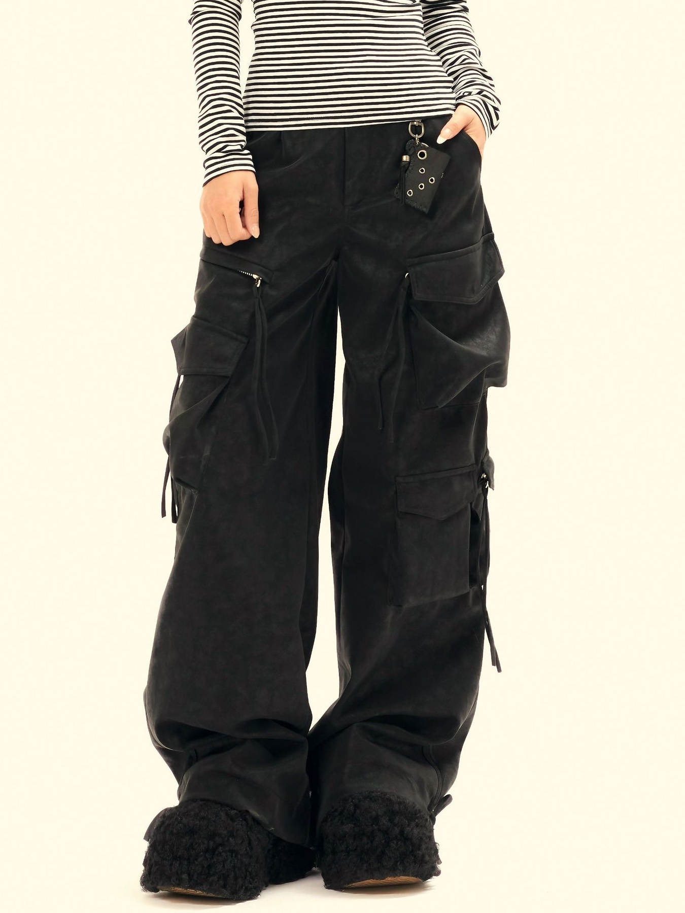 Men's Wide Leg Cargo Pants with Multiple Pockets