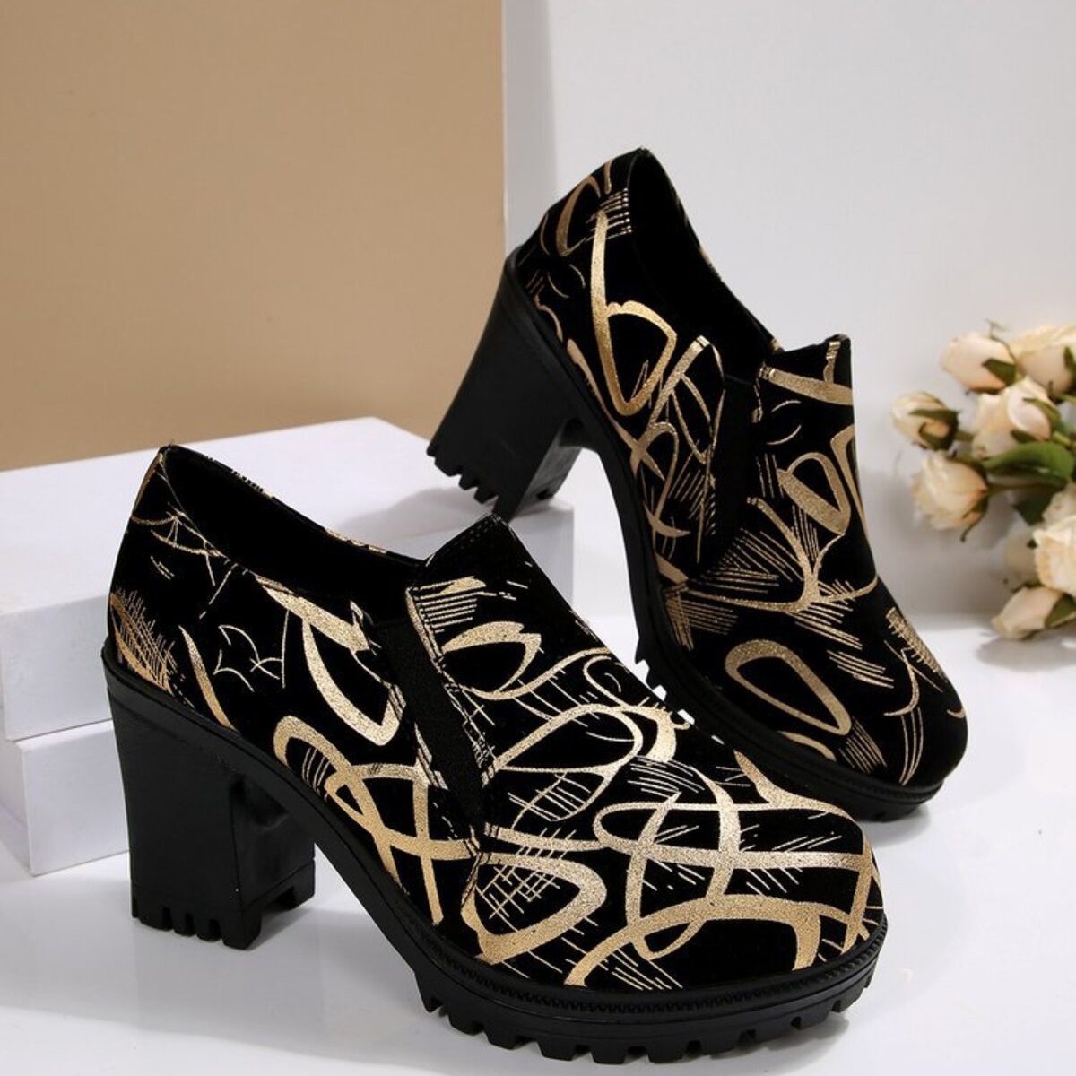 Round Toe Block Heels Pumps