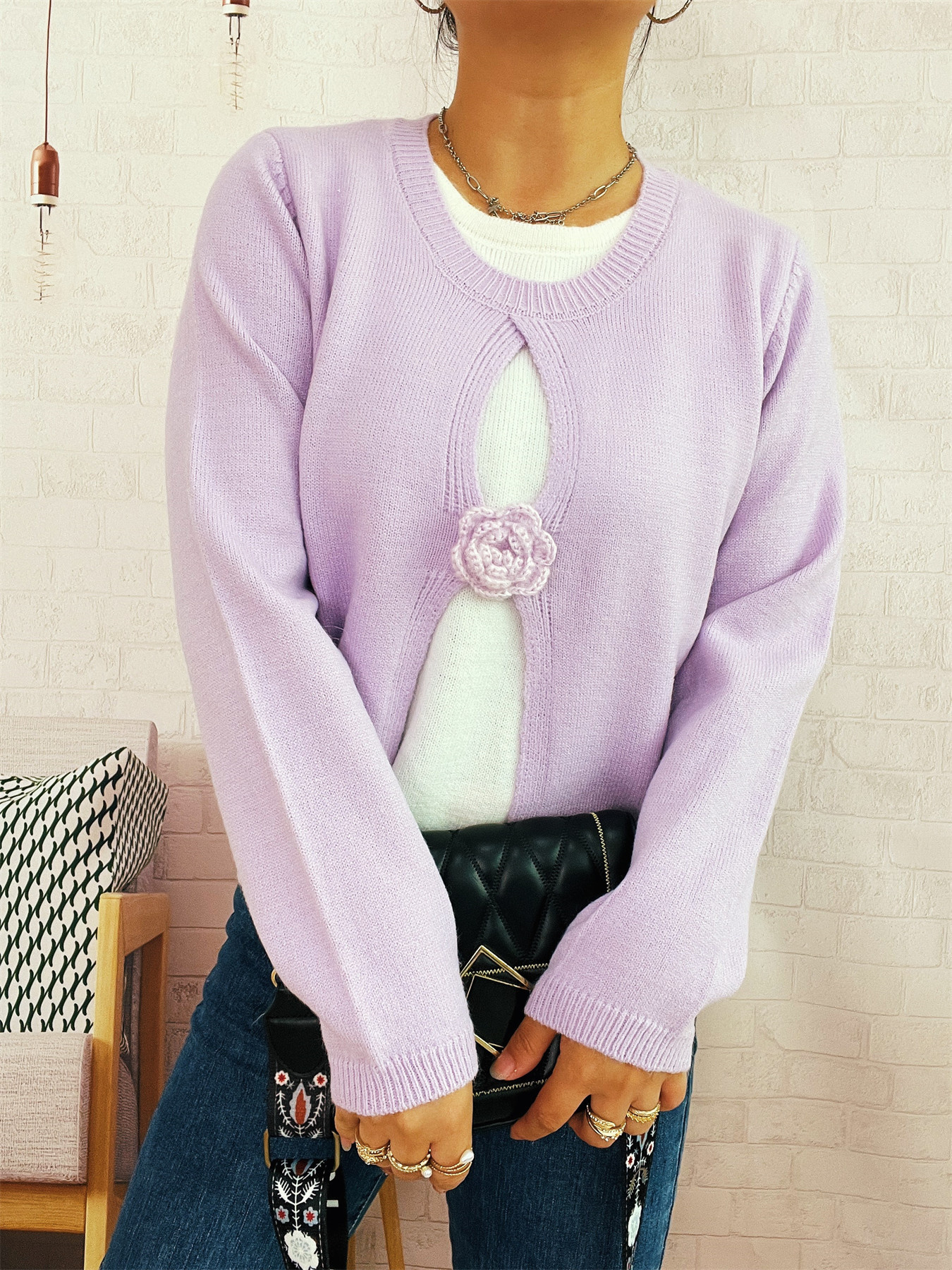 Flower Contrast Round Neck Sweater