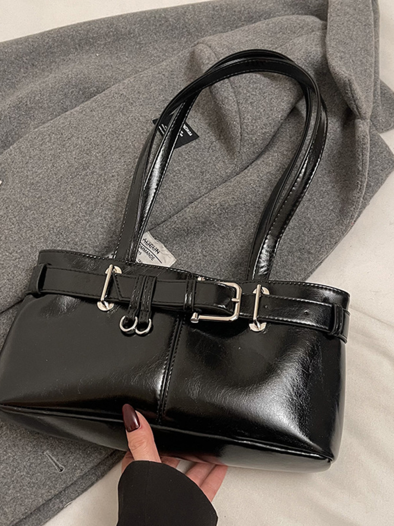 Buckle Decor Shoulder Bag