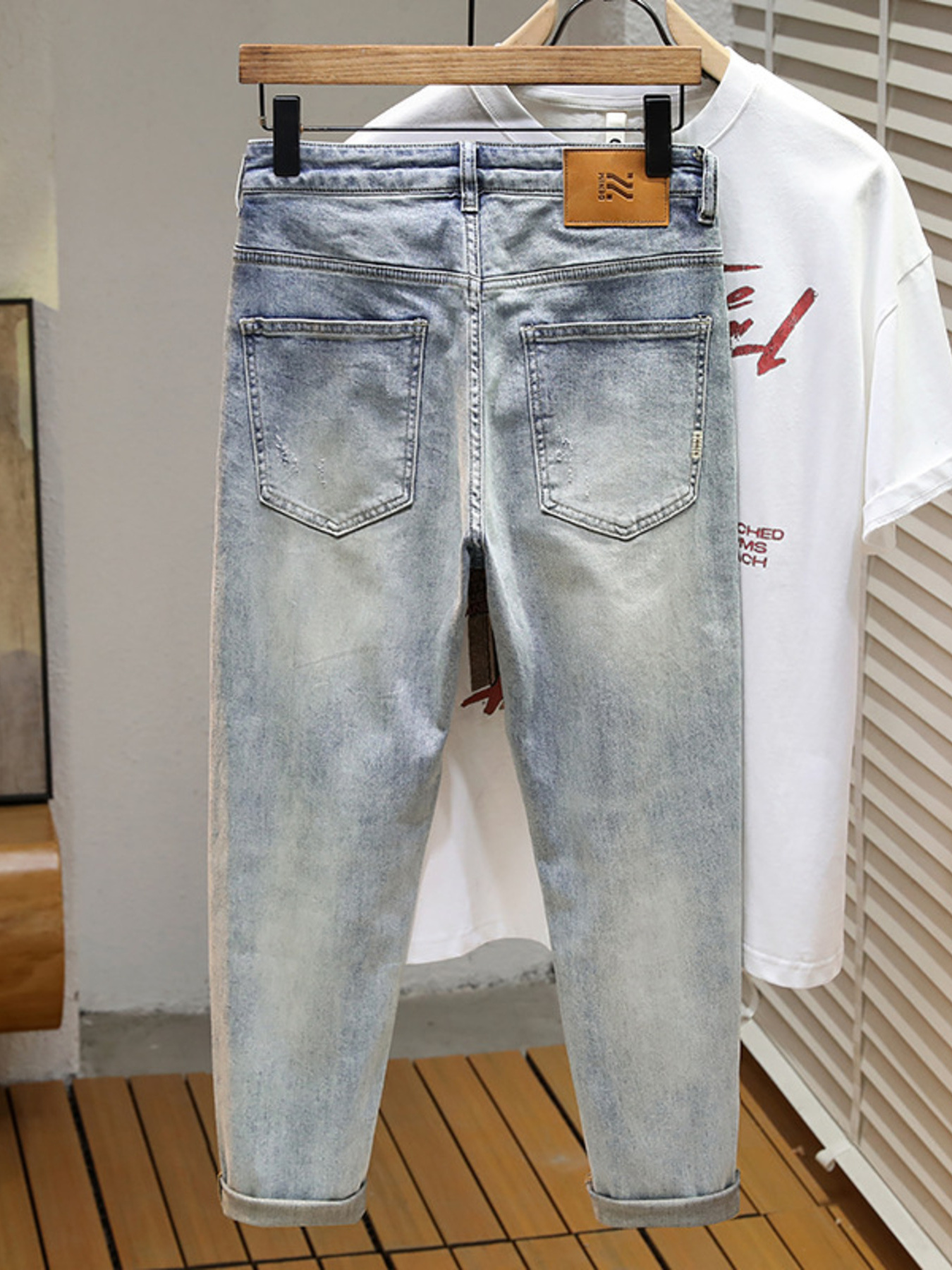 Men's Distressed Wide Leg Jeans