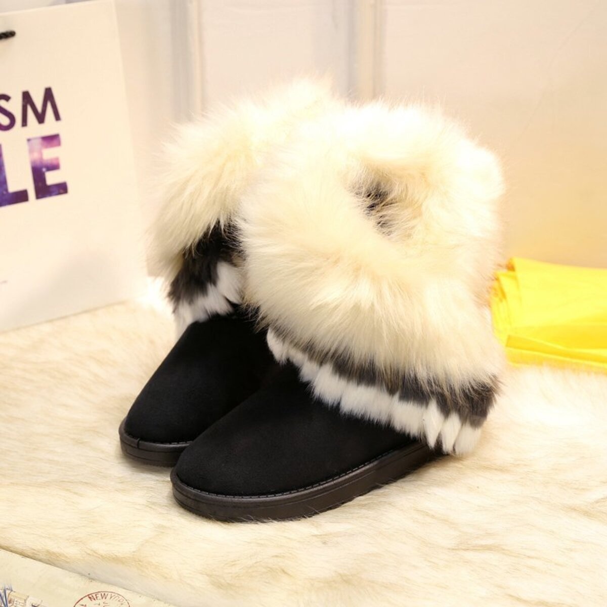 Fluffy Fur Cuff Round Toe Boots