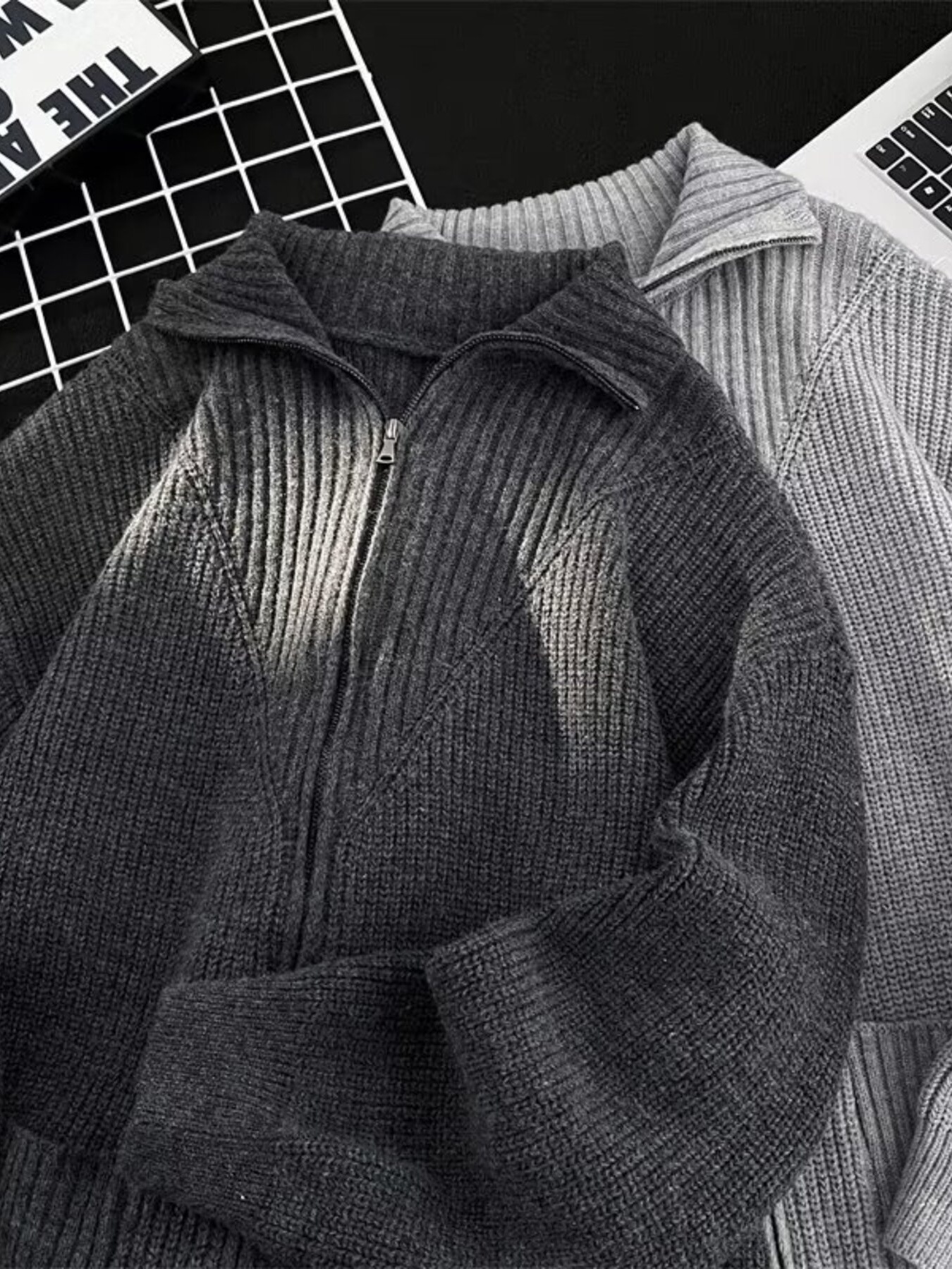 Men's Zip-Up Knit Cardigan