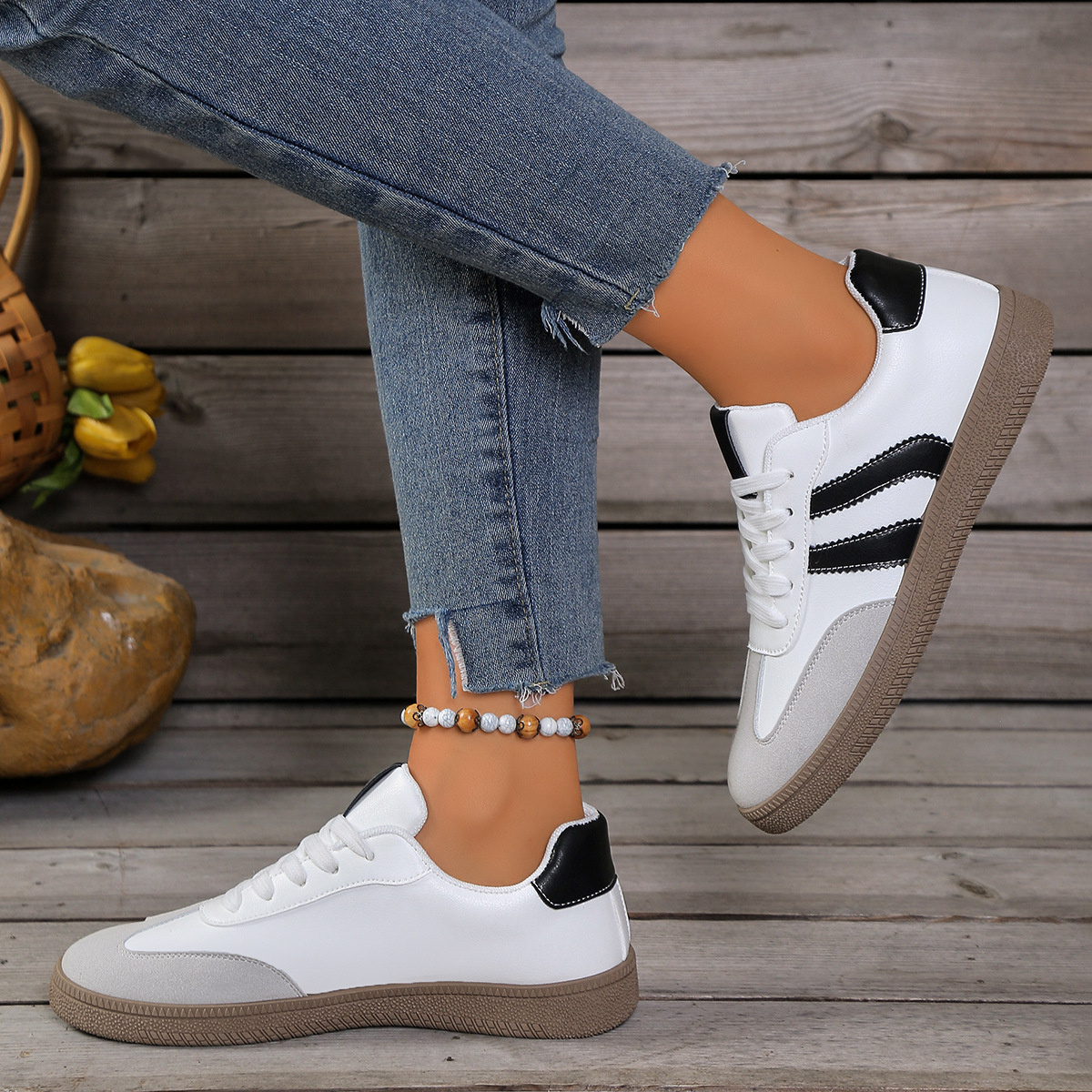 Lace Up Casual Sneakers