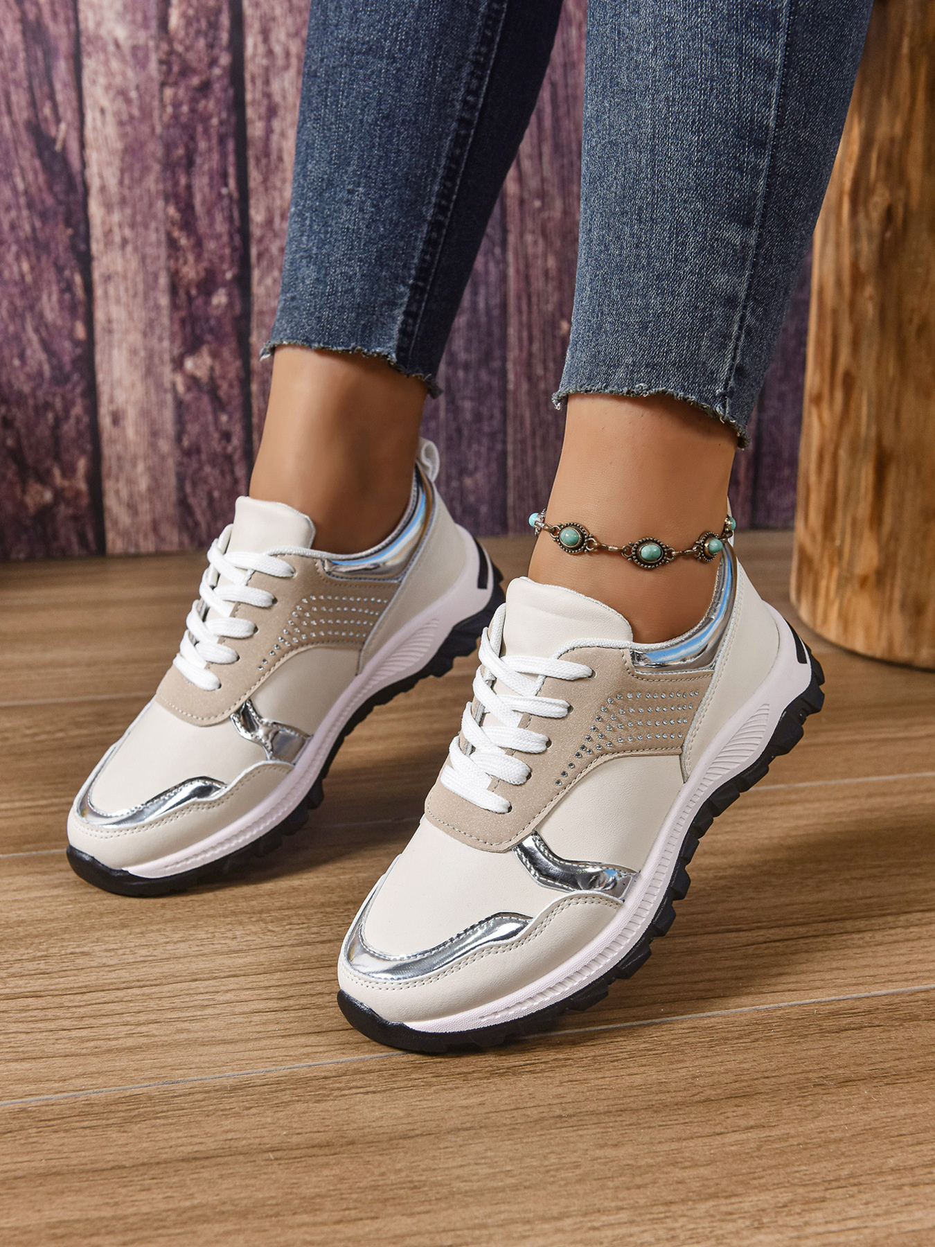 Lace Up Round Toe Sneakers