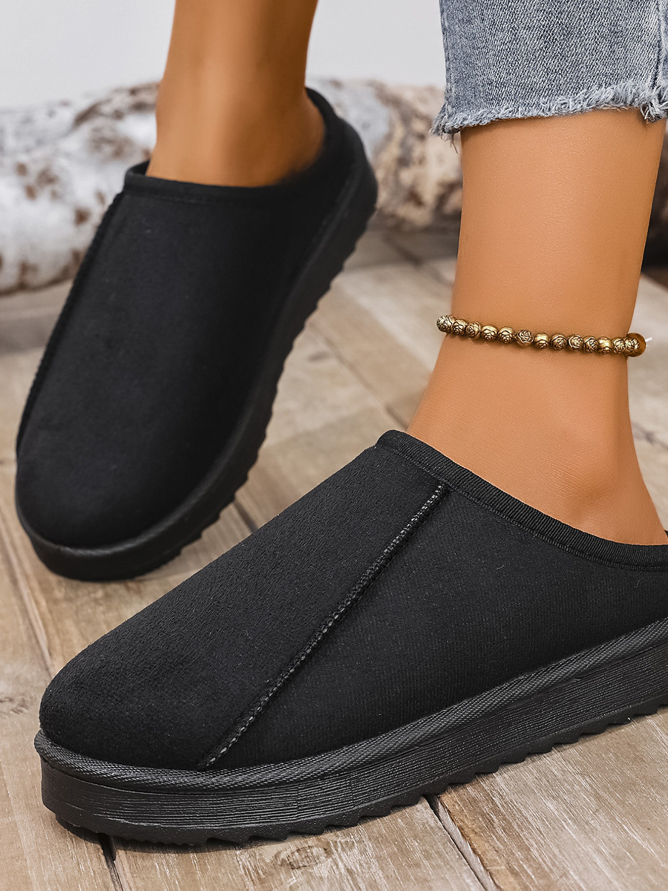 Round Toe Platform Slippers