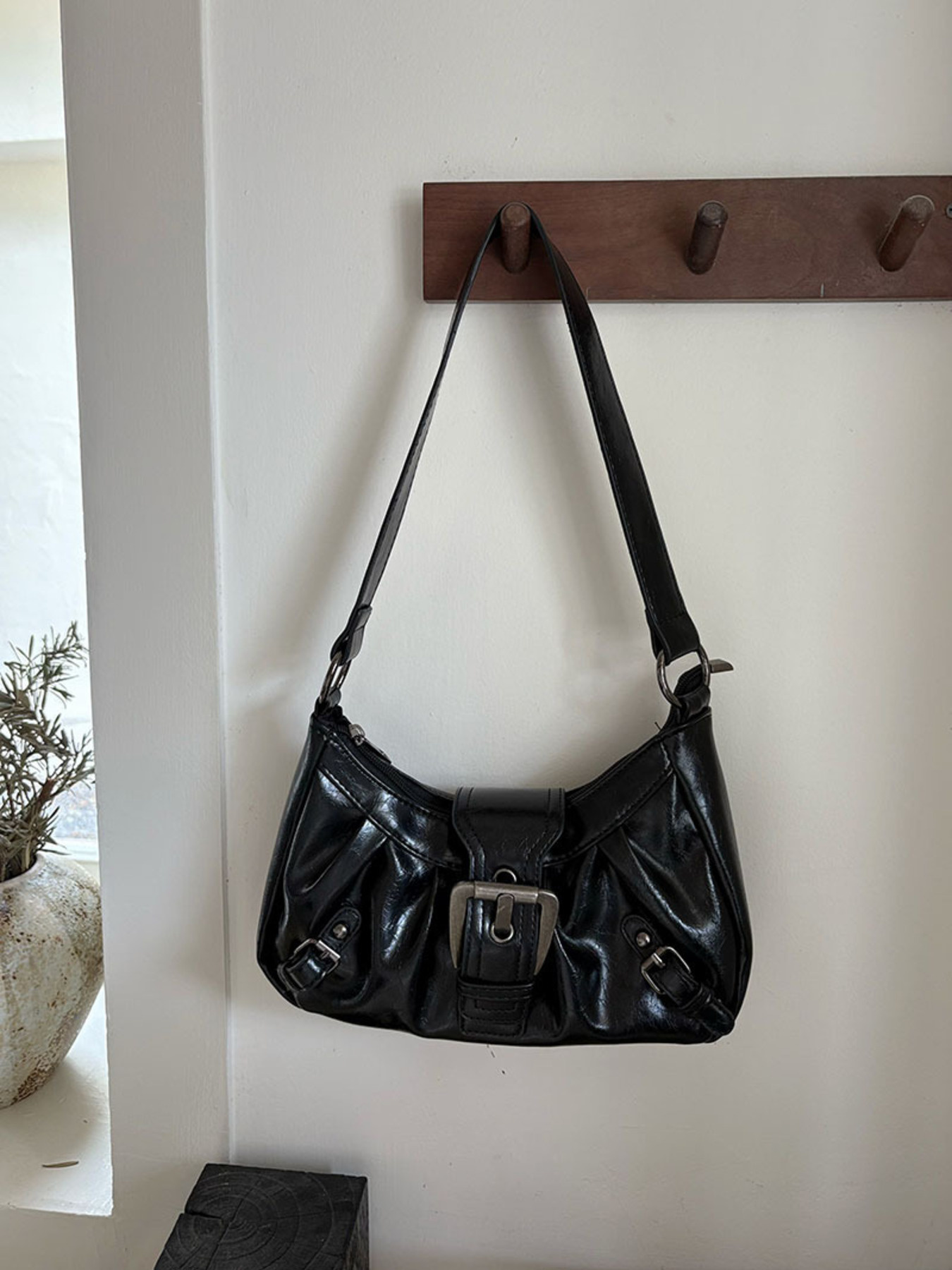 Buckle Decor Ruched Shoulder Bag