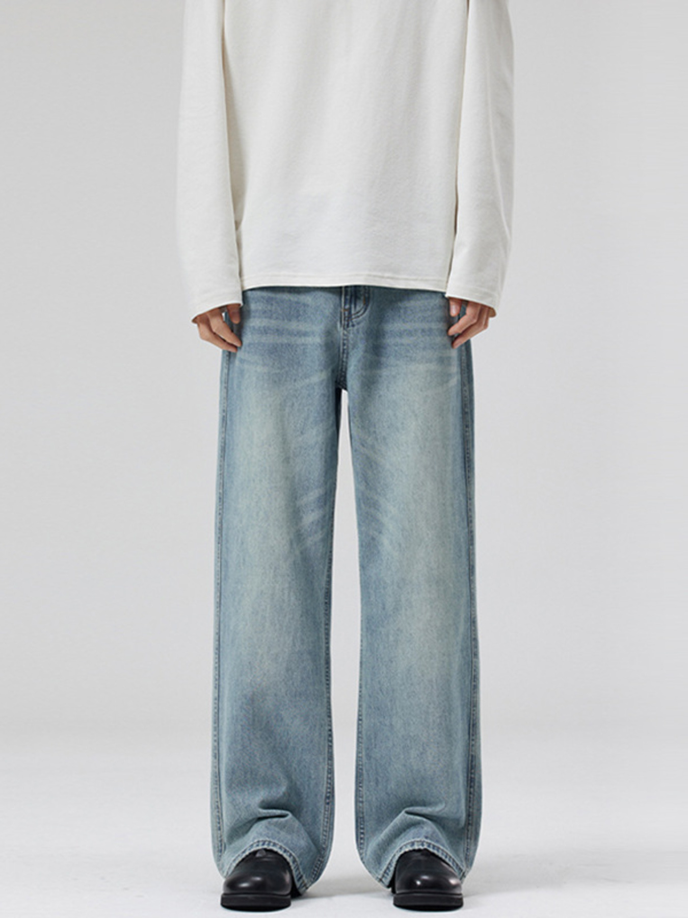 Men's Wide Leg Washed Jeans