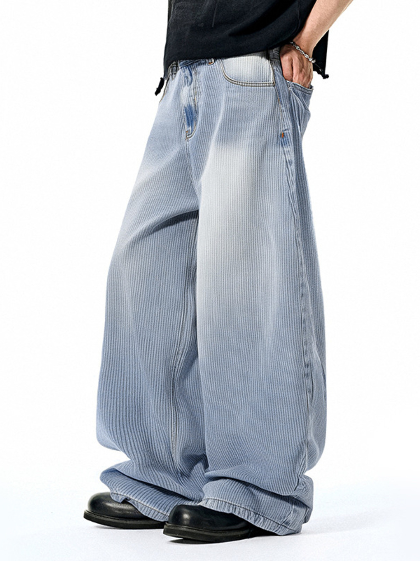 Men's Wide Leg Jeans