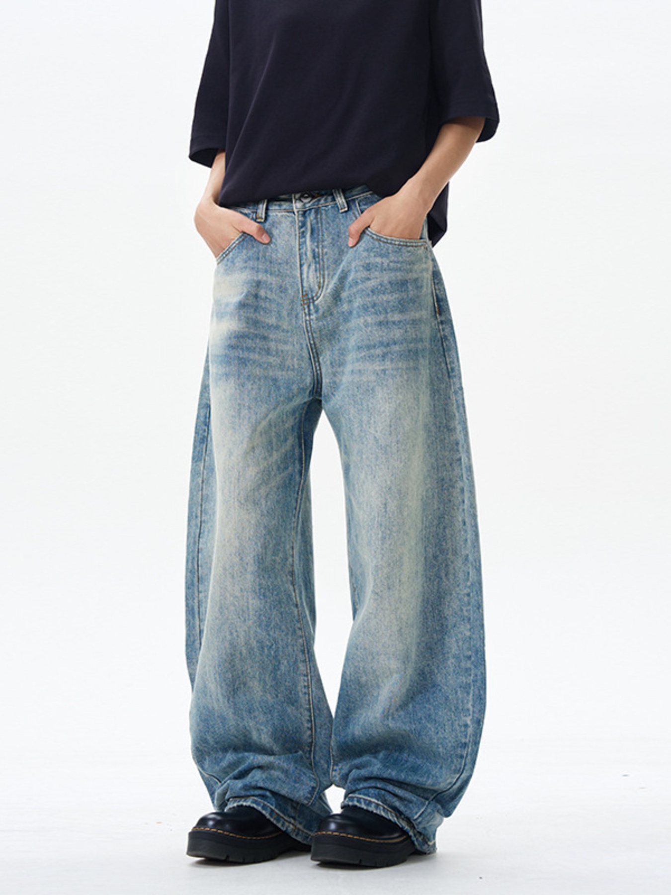 Men's Wide Leg Jeans