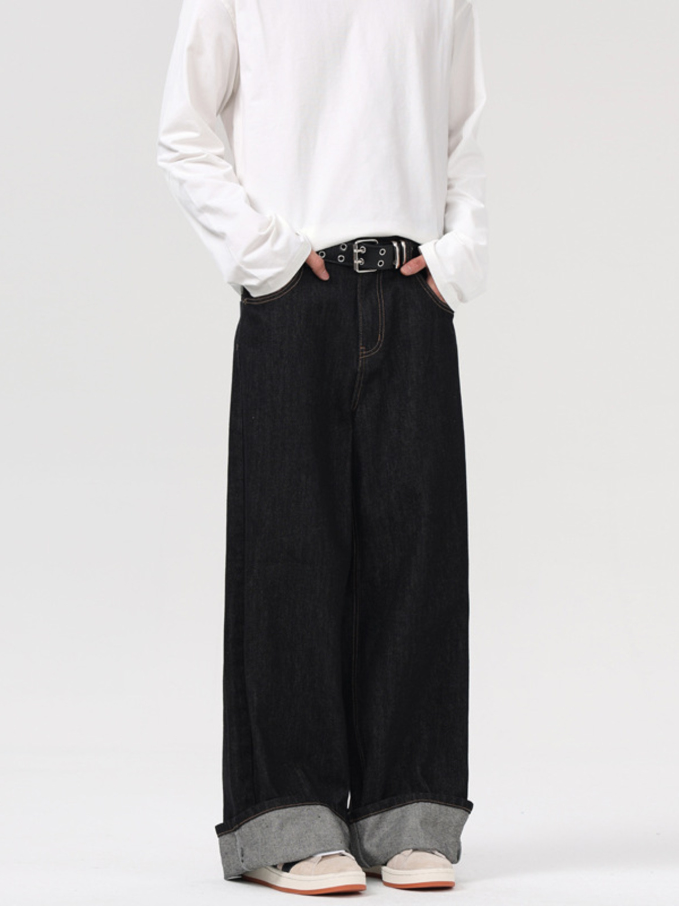 Men's Wide Leg Jeans