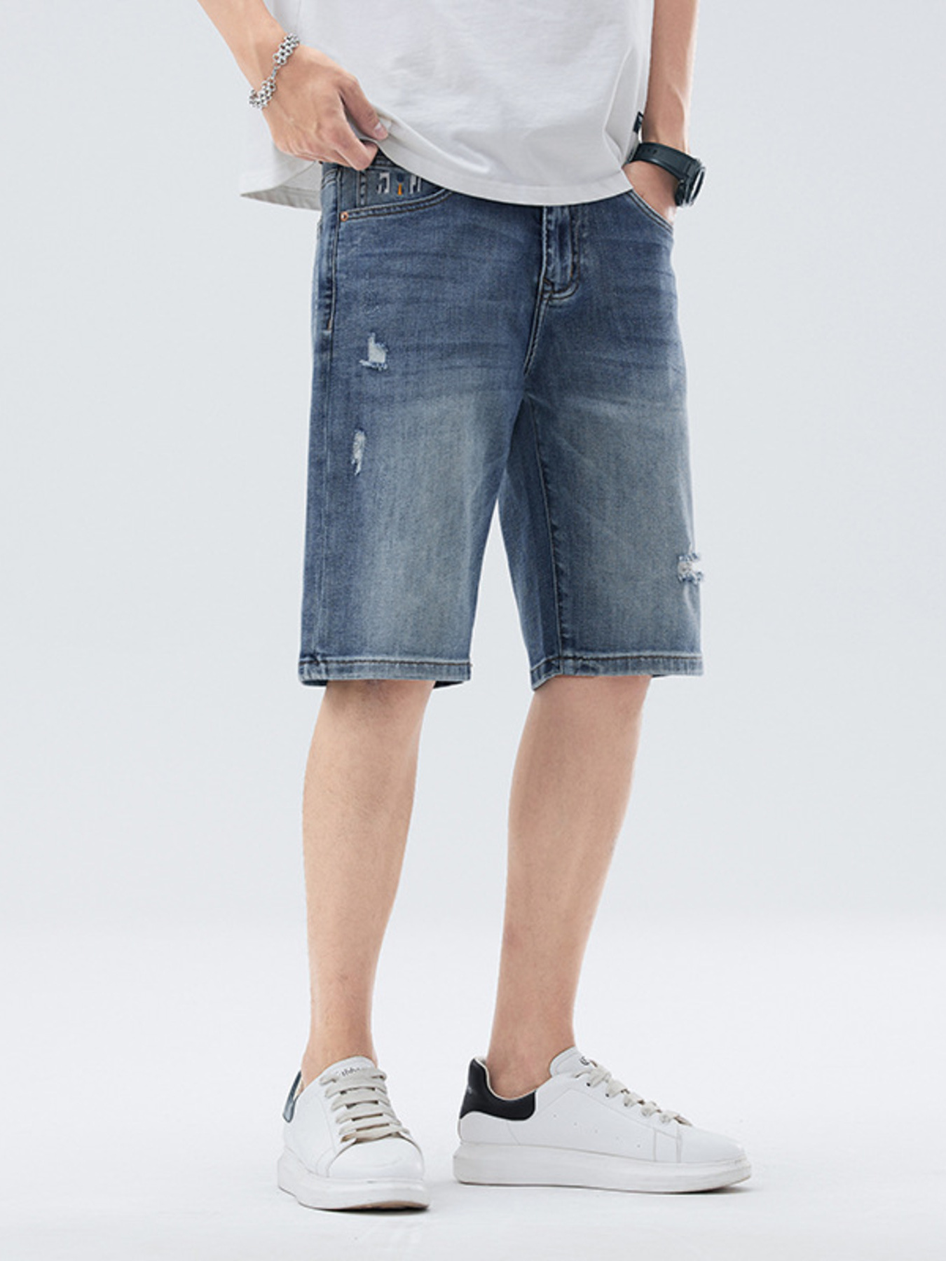 Men's Distressed Wash Denim Shorts