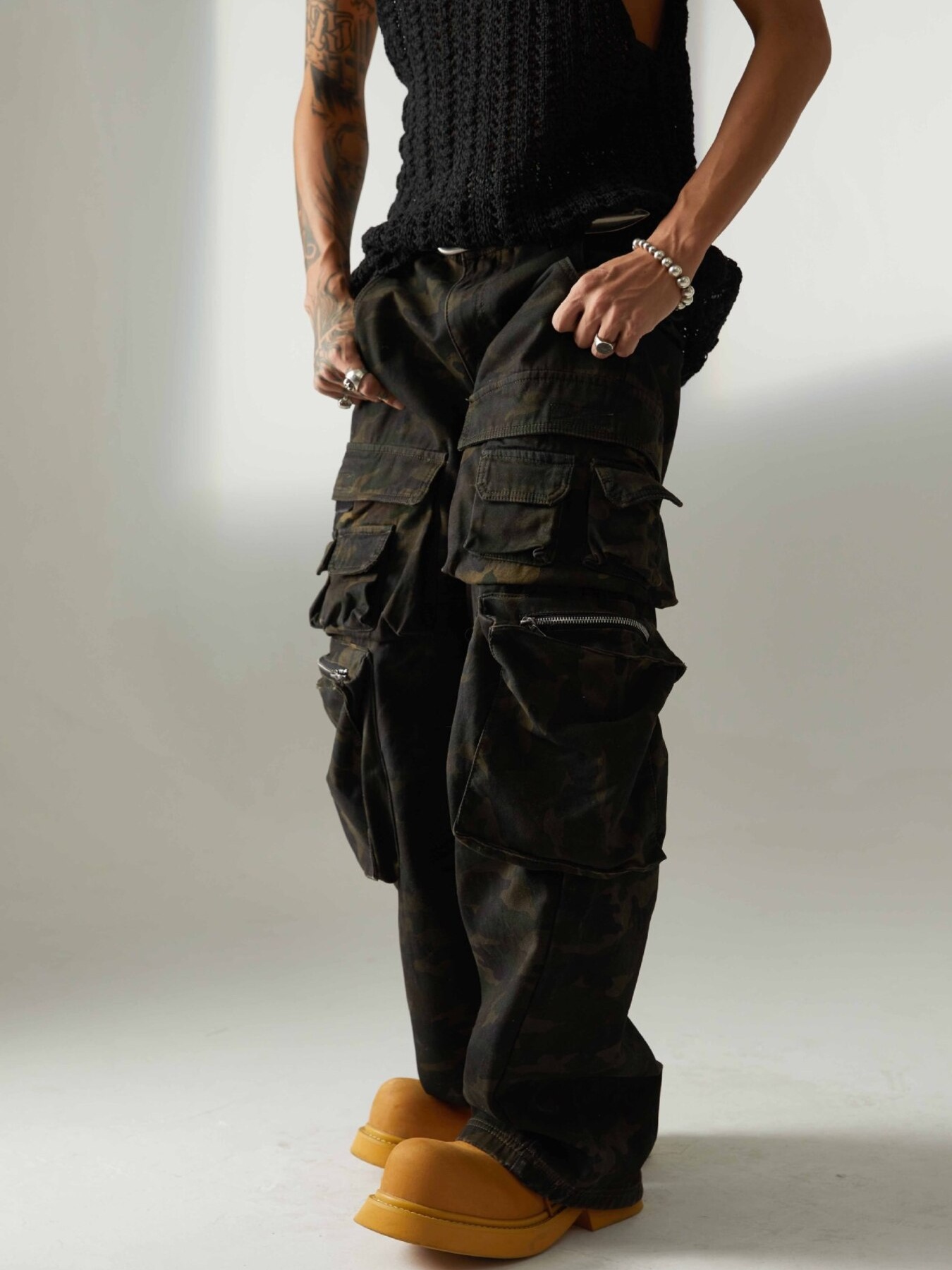 Men's Camo Multi-Pocket Cargo Pants