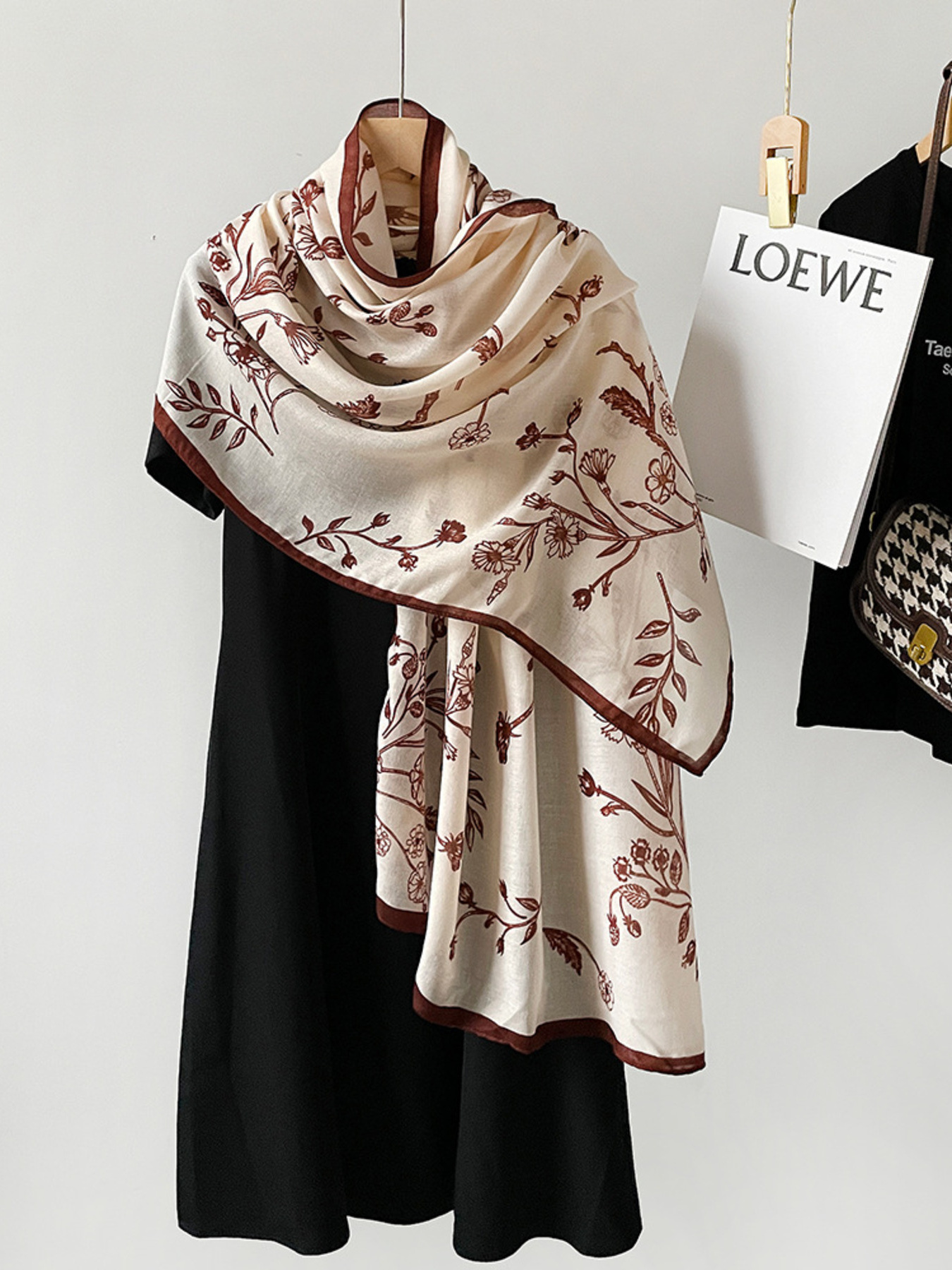 Floral Print Lightweight Scarf