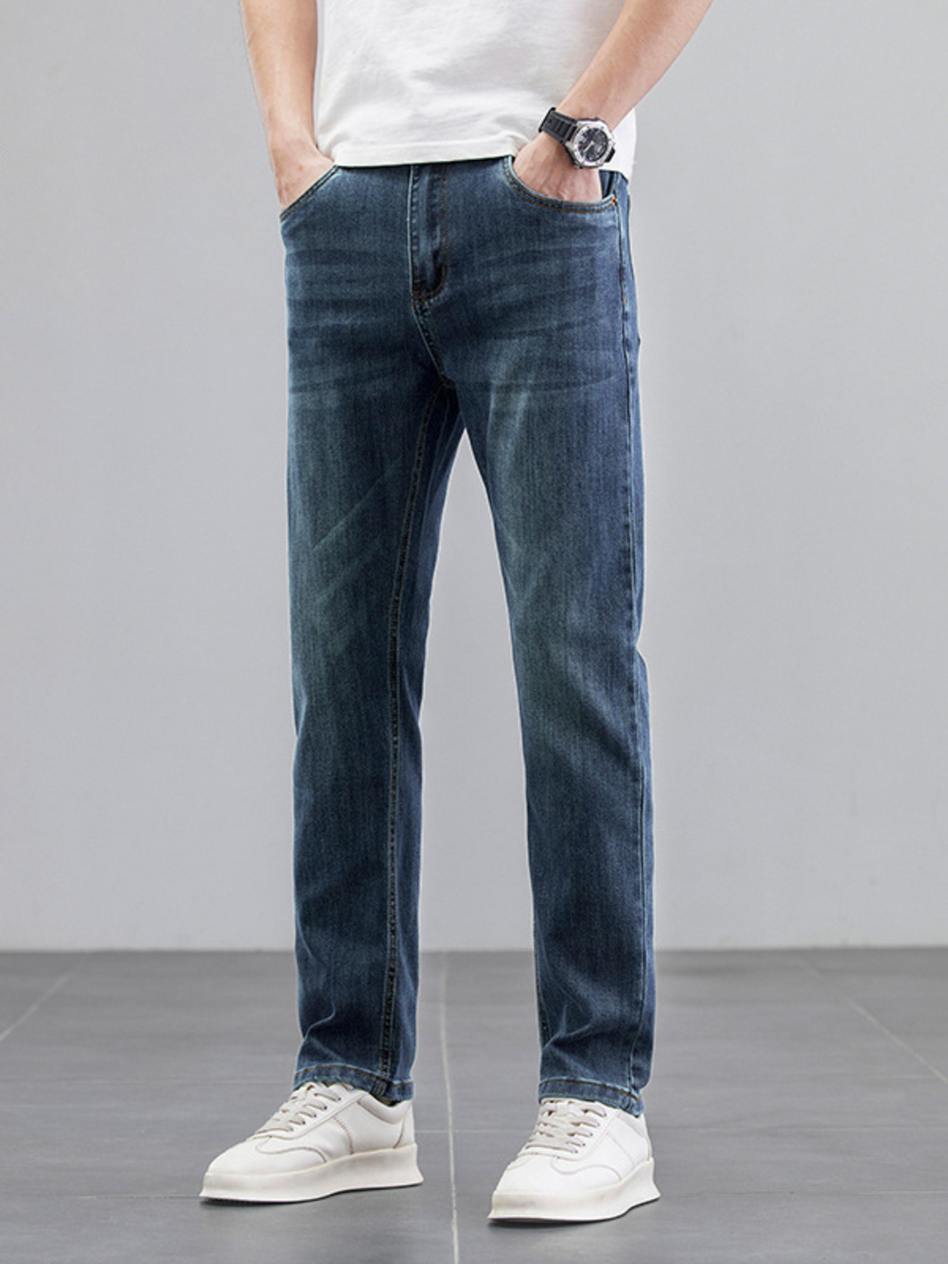 Men's Straight Leg Wash Jeans