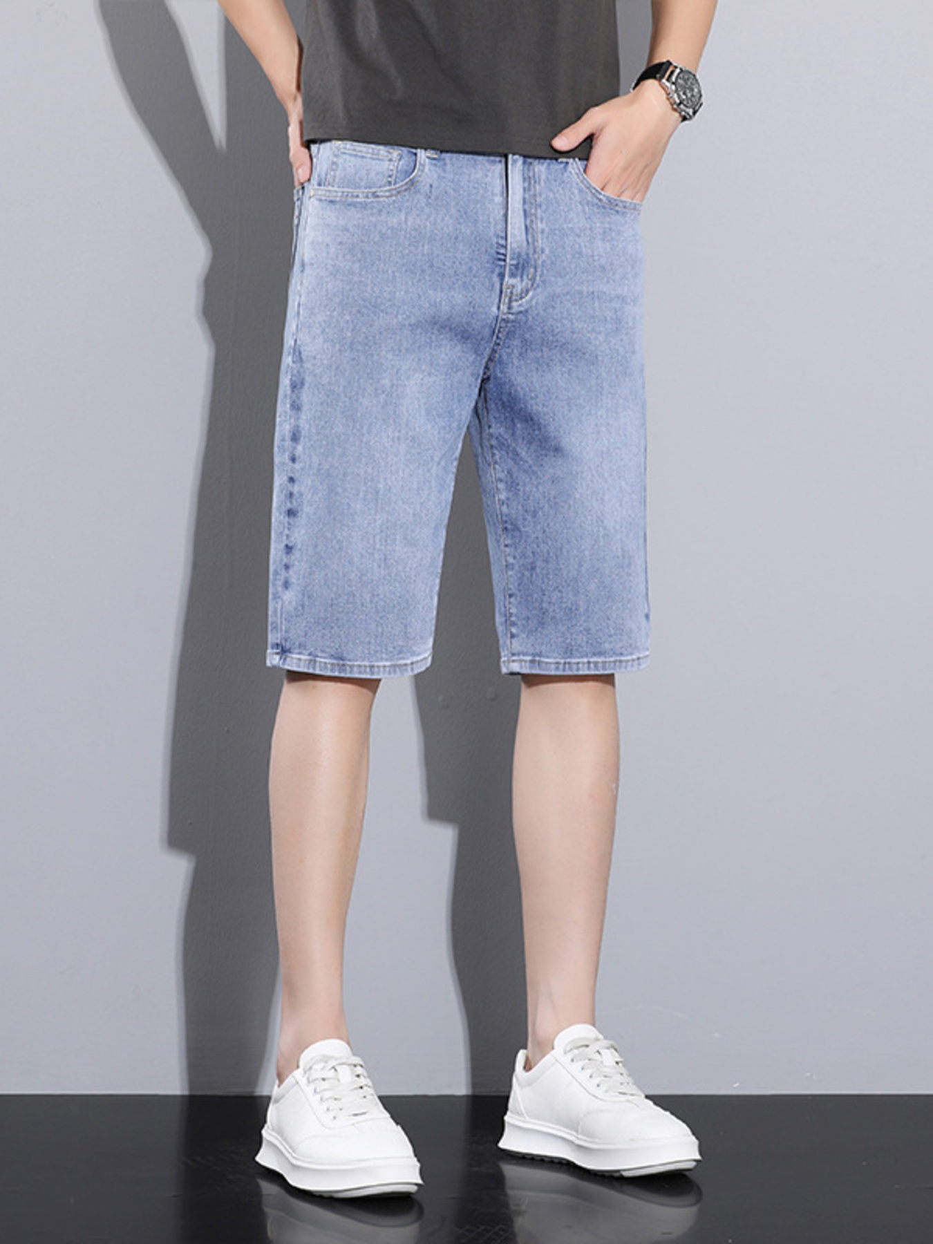 Men's Loose Fit Denim Shorts