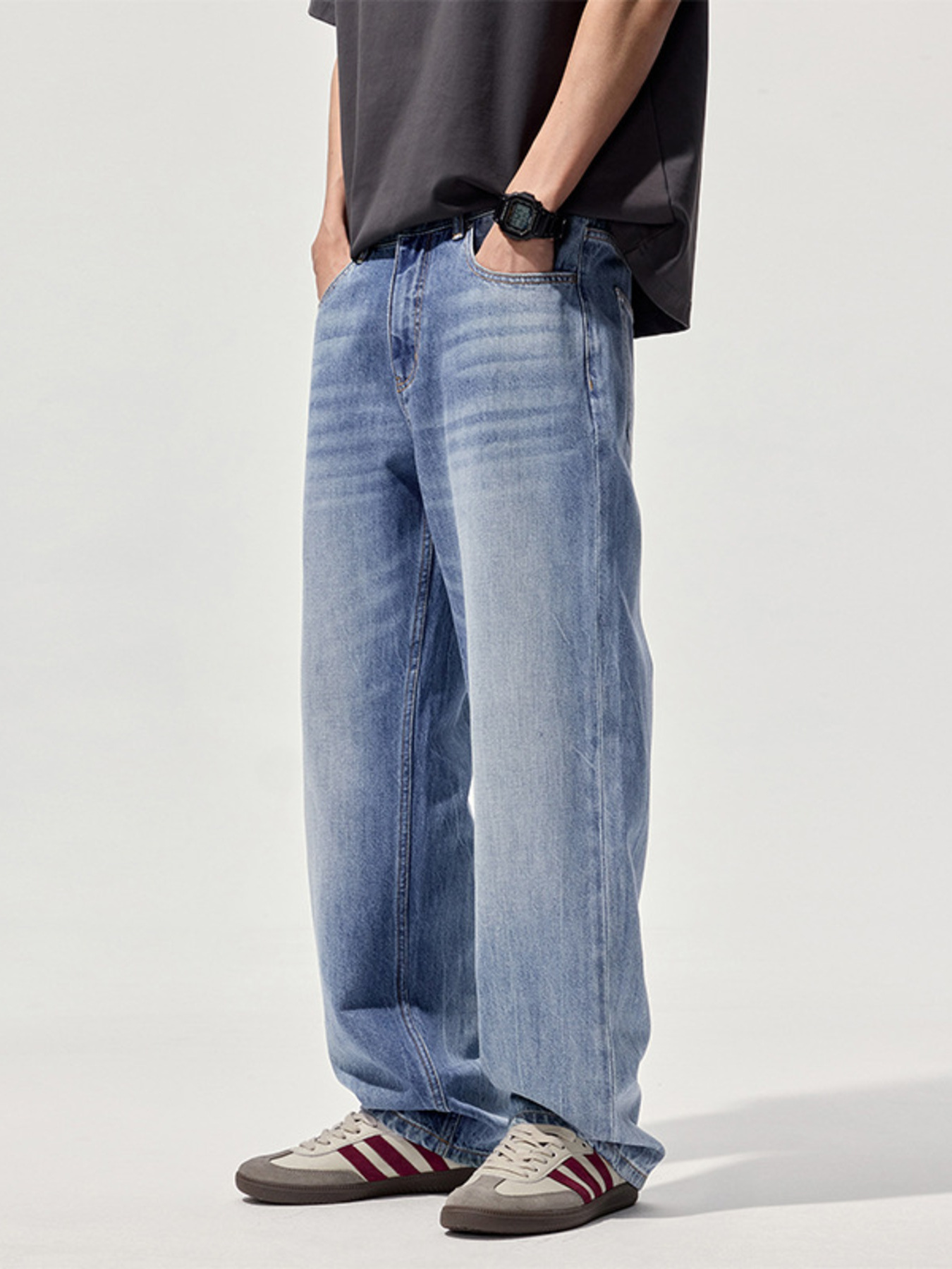 Men's Wide-Leg Relaxed Fit Jeans