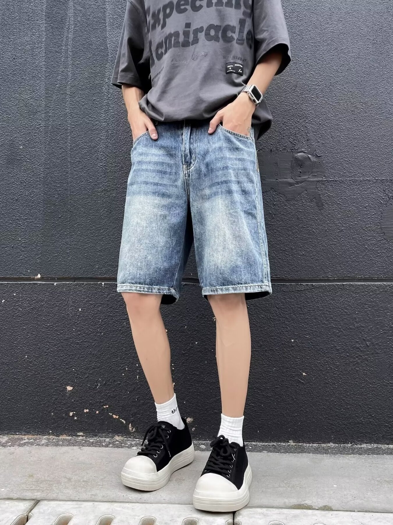 Men's Plus Size Vintage Wash Loose Fit Denim Shorts