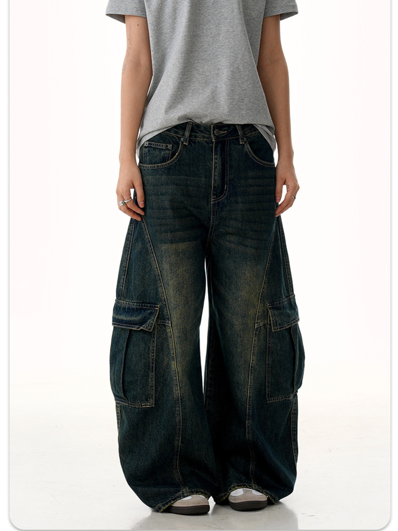 Men's Wide Leg Wash Cargo Jeans