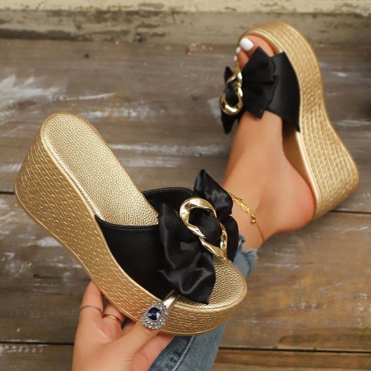 Bow Platform Wedge Sandals