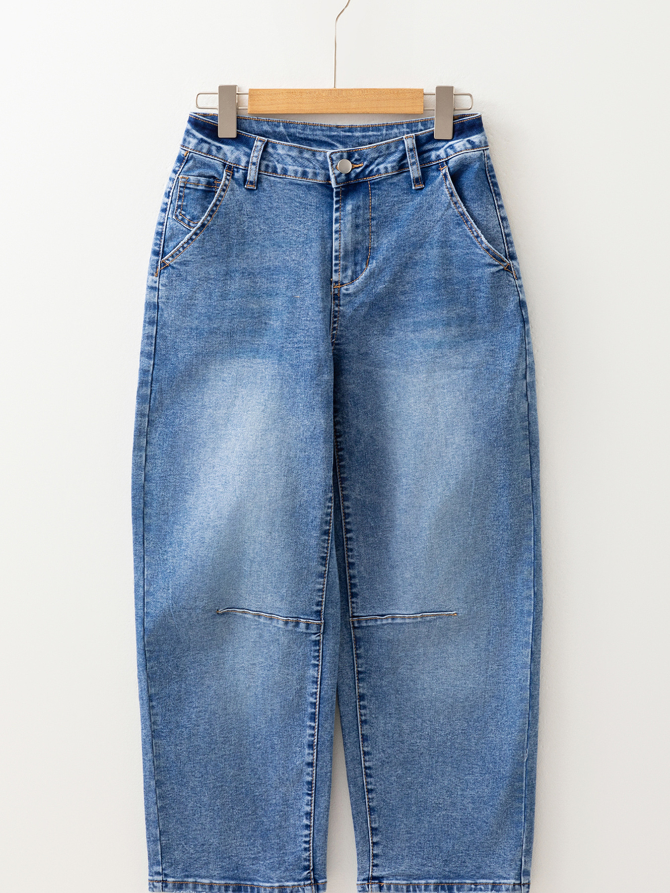 Seam Detail Loose Fit Cropped Jeans