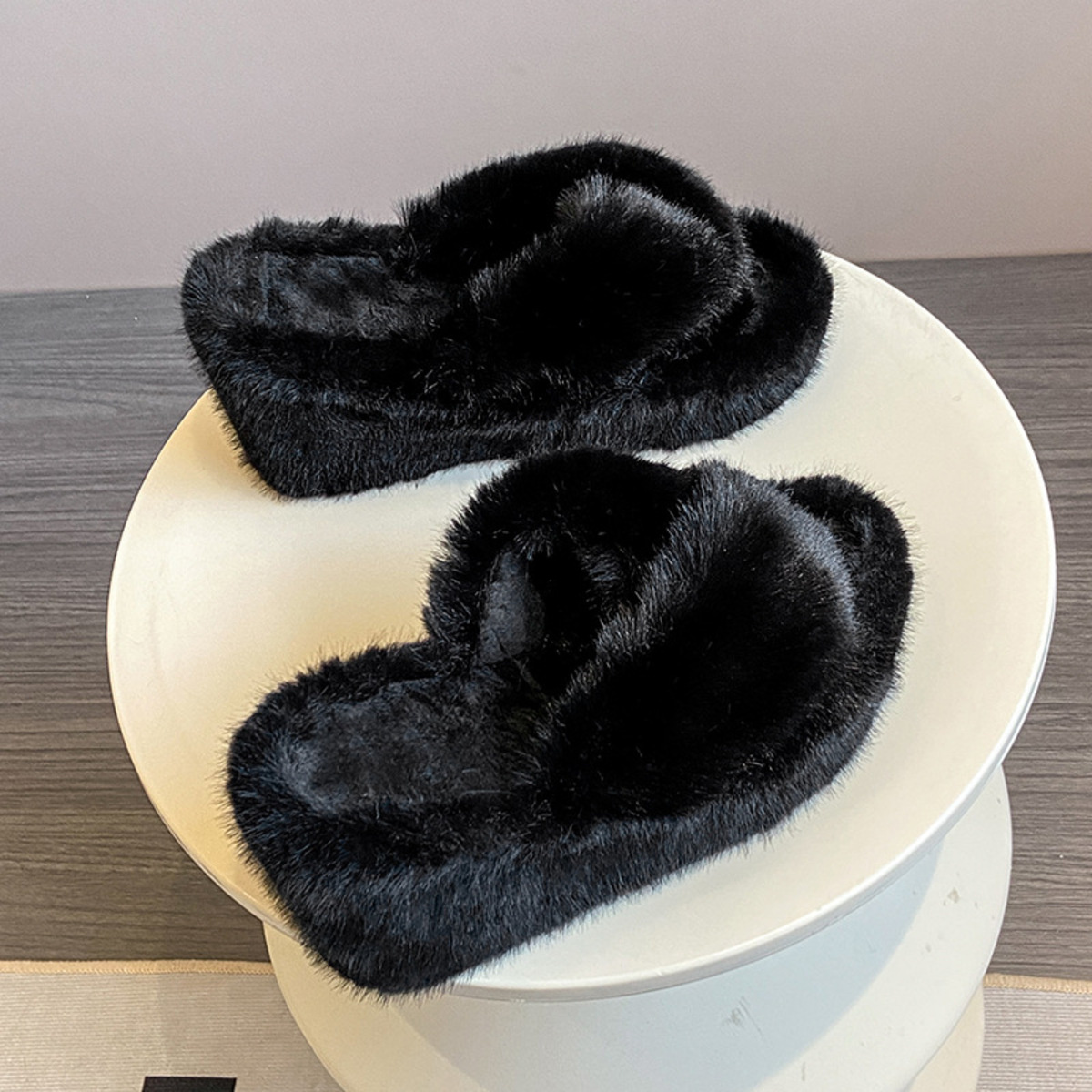 Fluffy Wedge Slippers