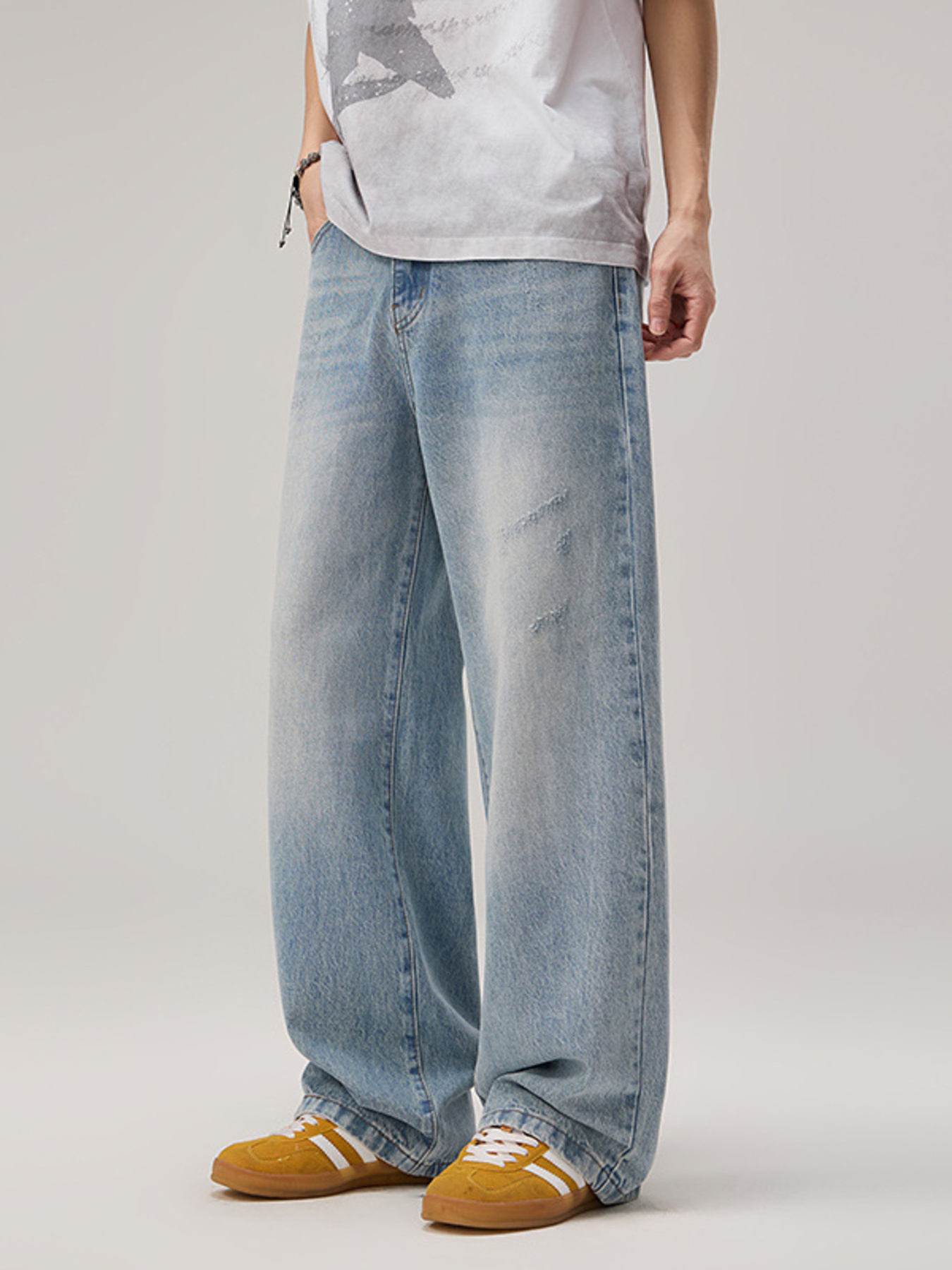 Men's Wide Leg Wash Jeans