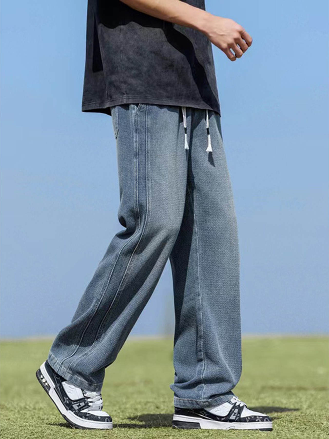 Men's Wide Leg Jeans