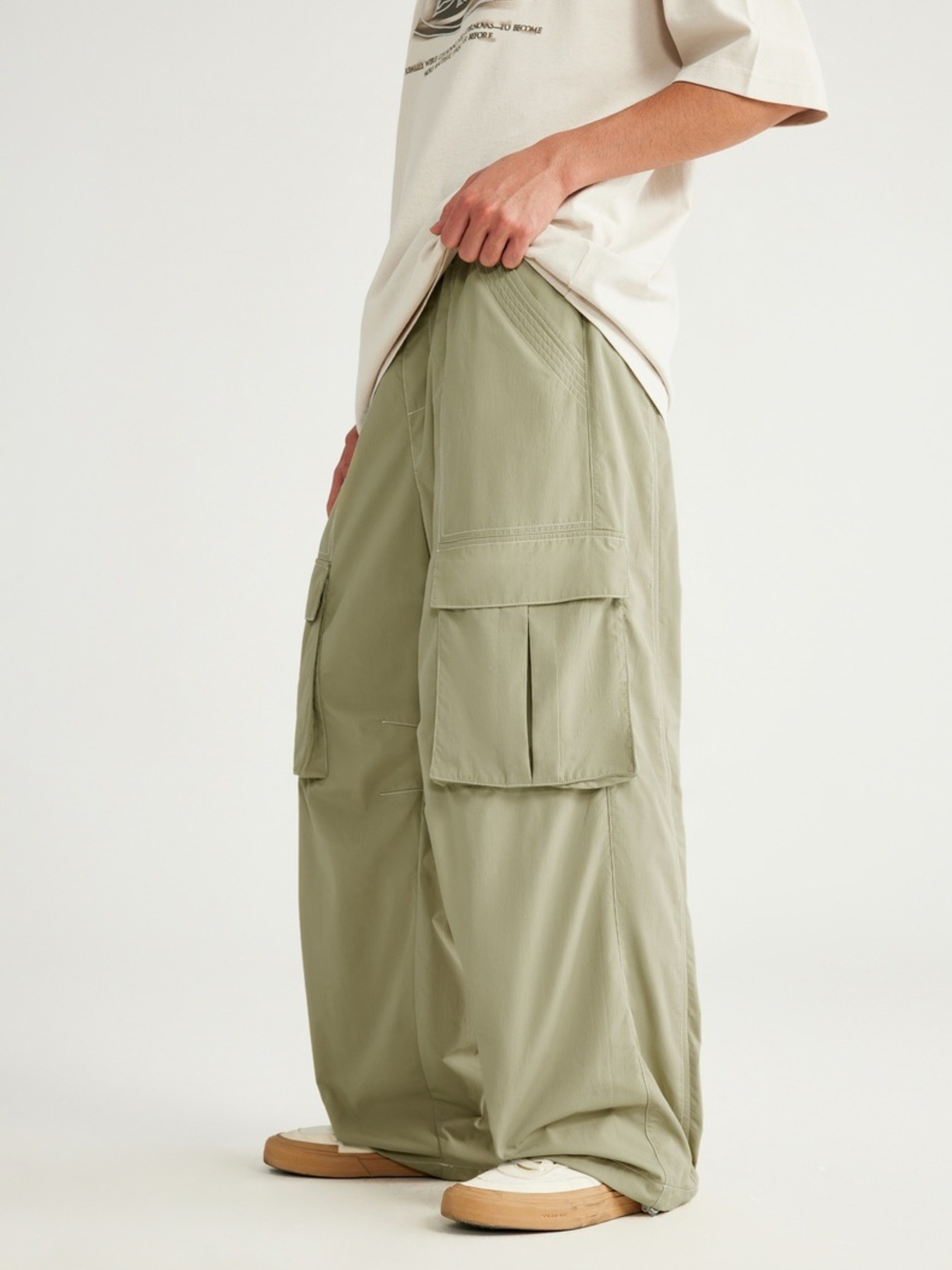 Men's Oversized Cargo Utility Wide Leg Pants