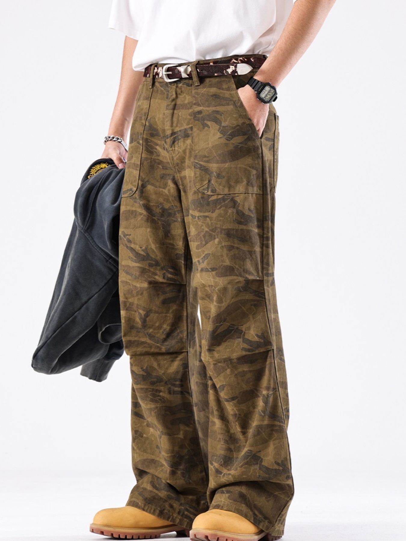 Men's Vintage Camouflage Wide-Leg Jeans