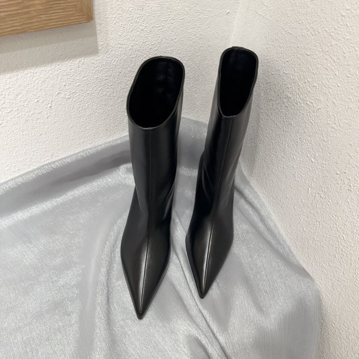 Point Toe Kitten Heels Boots