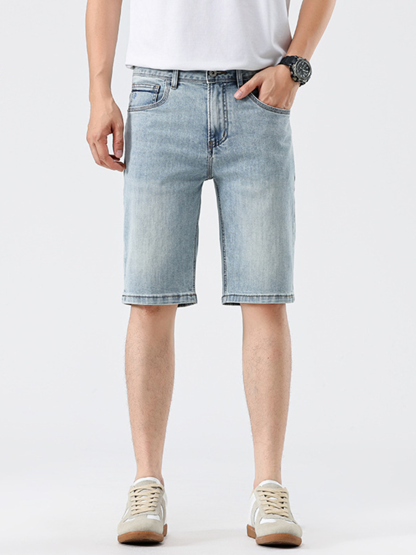 Men's Pocketed Wash Denim Shorts
