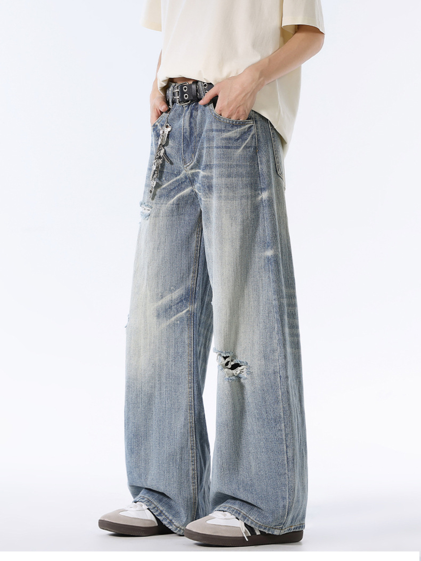 Men's Distressed Wide Leg Jeans