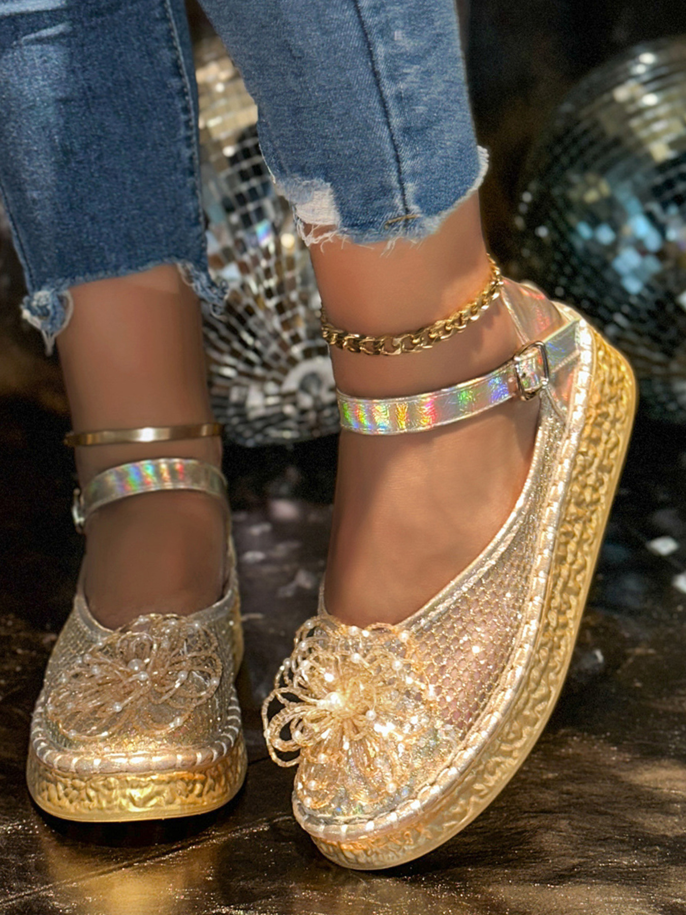 Flower Round Toe Platform Slip-Ons