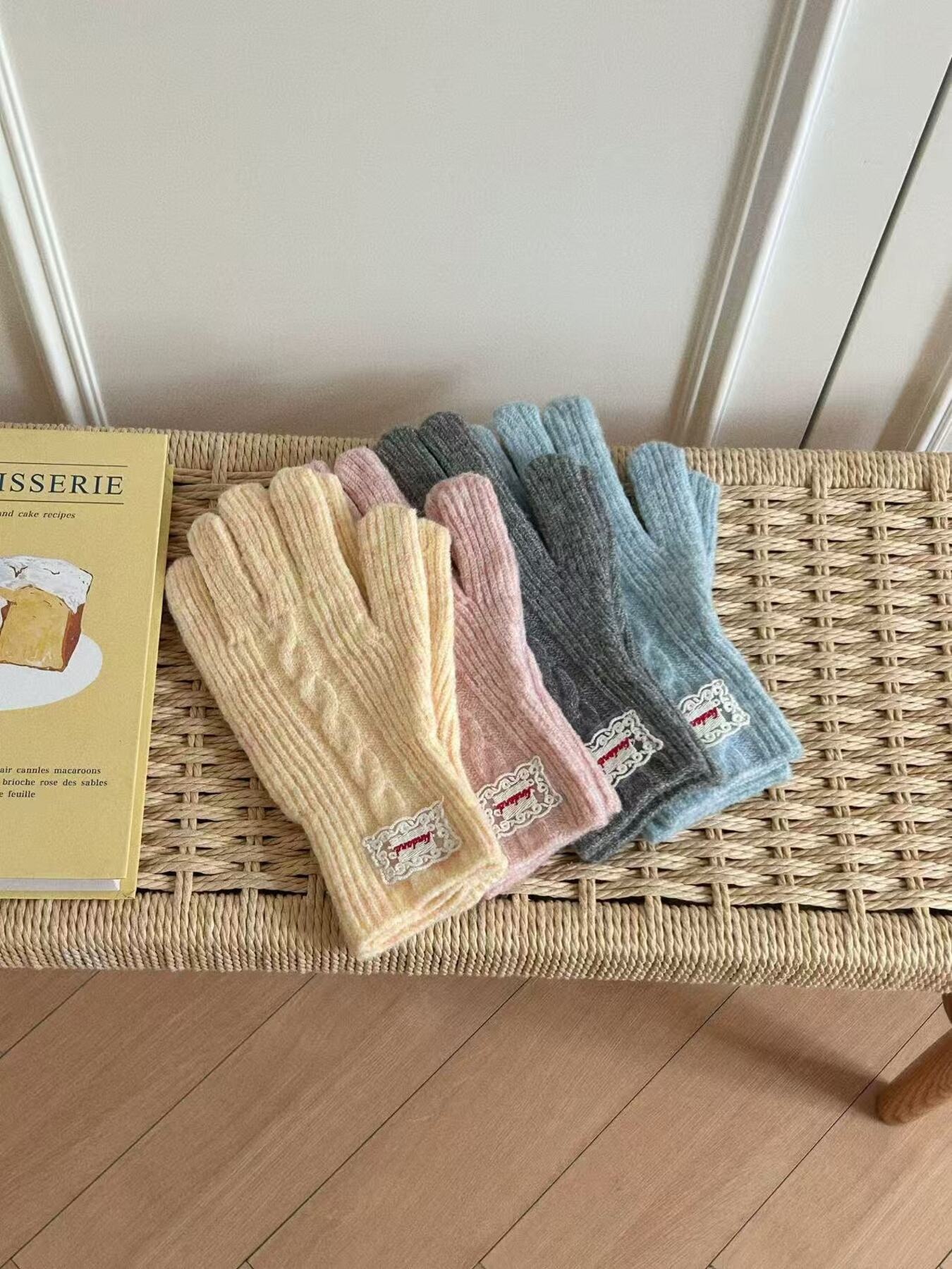 Cable Knit Warm Gloves