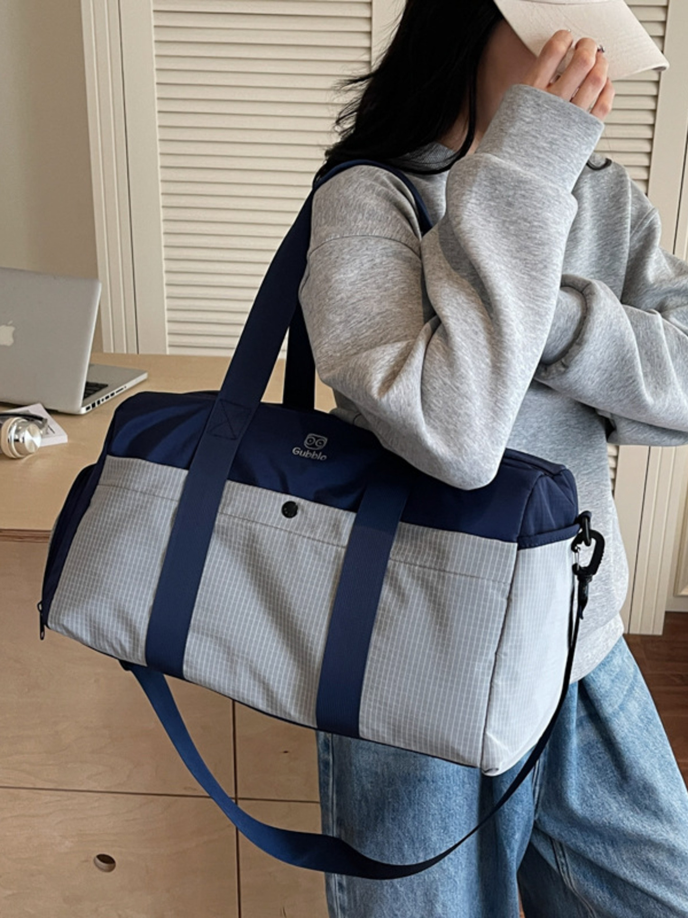 Two-Tone Duffle Bag 2