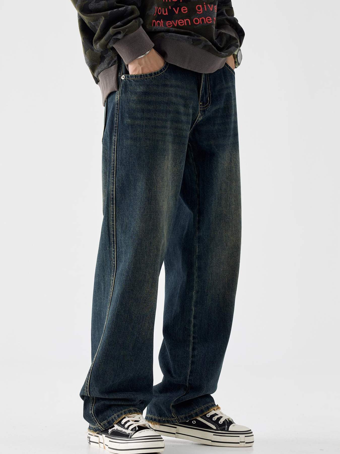 Men's Vintage Wash Wide Leg Jeans