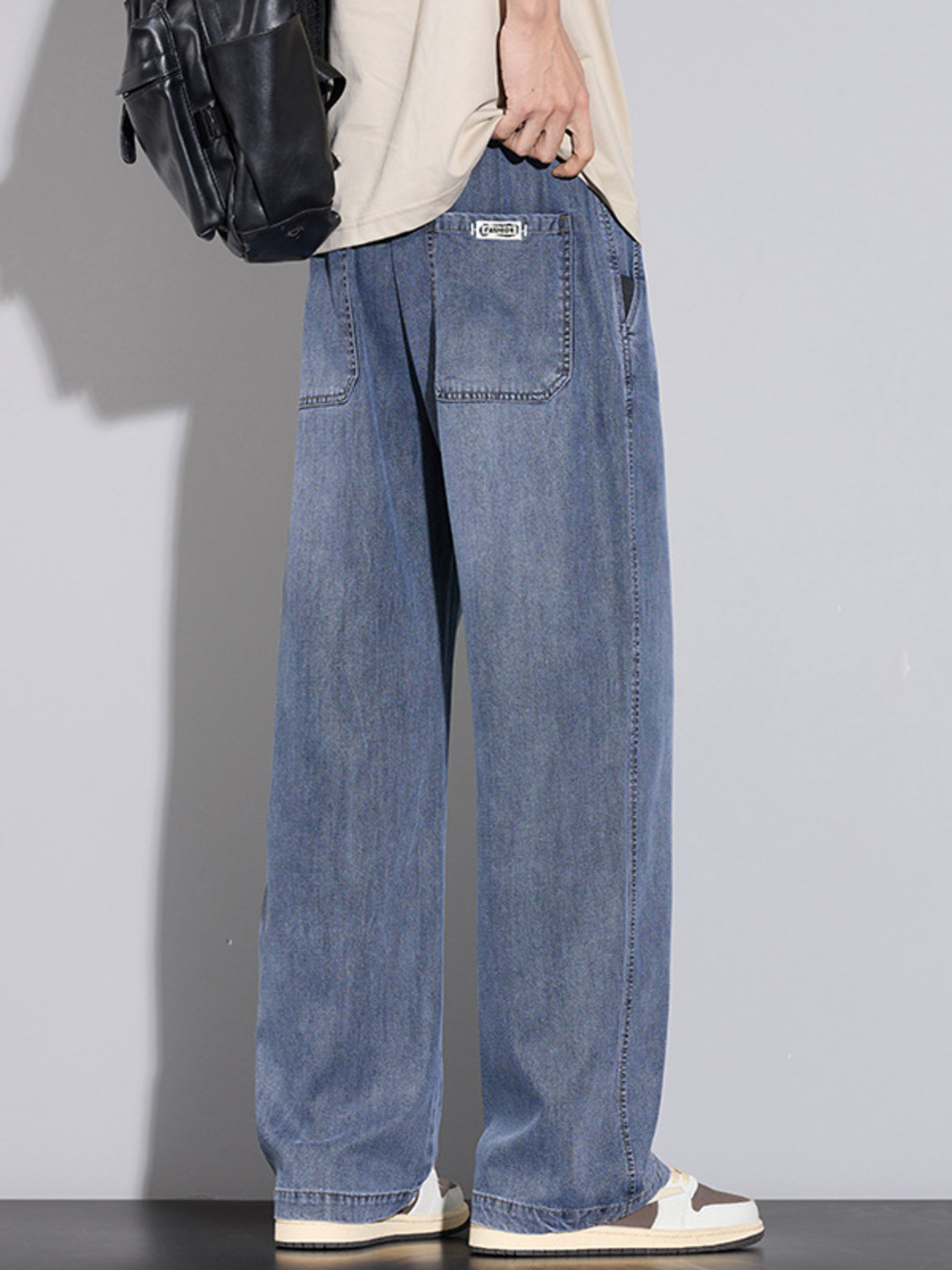 Men's Wide Leg Relaxed Fit Jeans