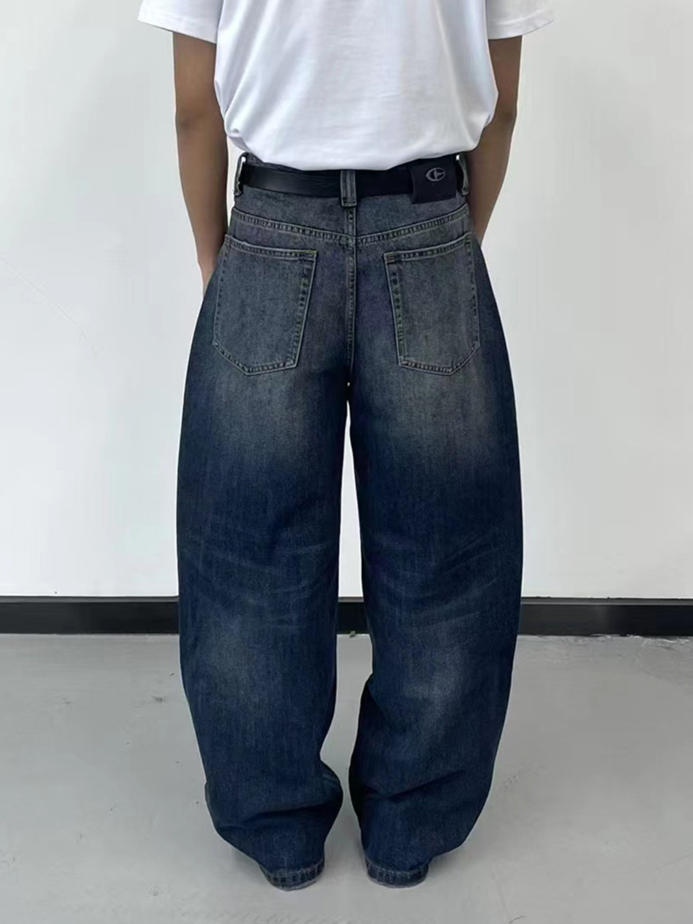 Men's Vintage Washed Gradient Wide-Leg Baggy Jeans