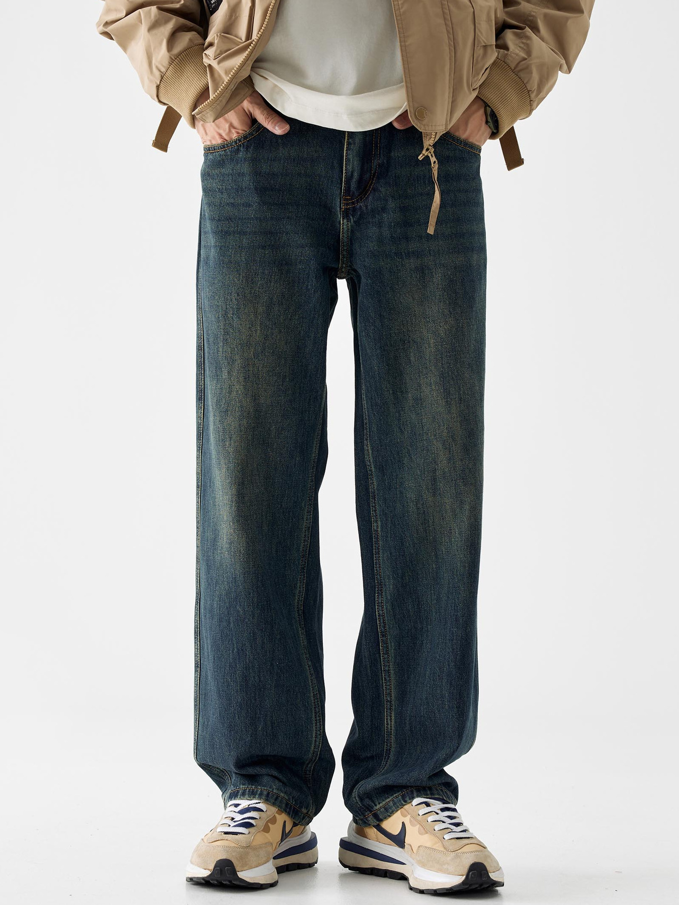 Men's Vintage Wash Loose Fit Jeans