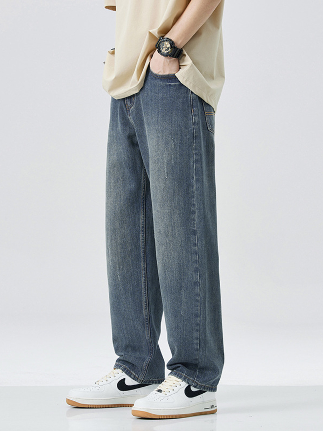 Men's Wide Leg Relaxed Fit Jeans