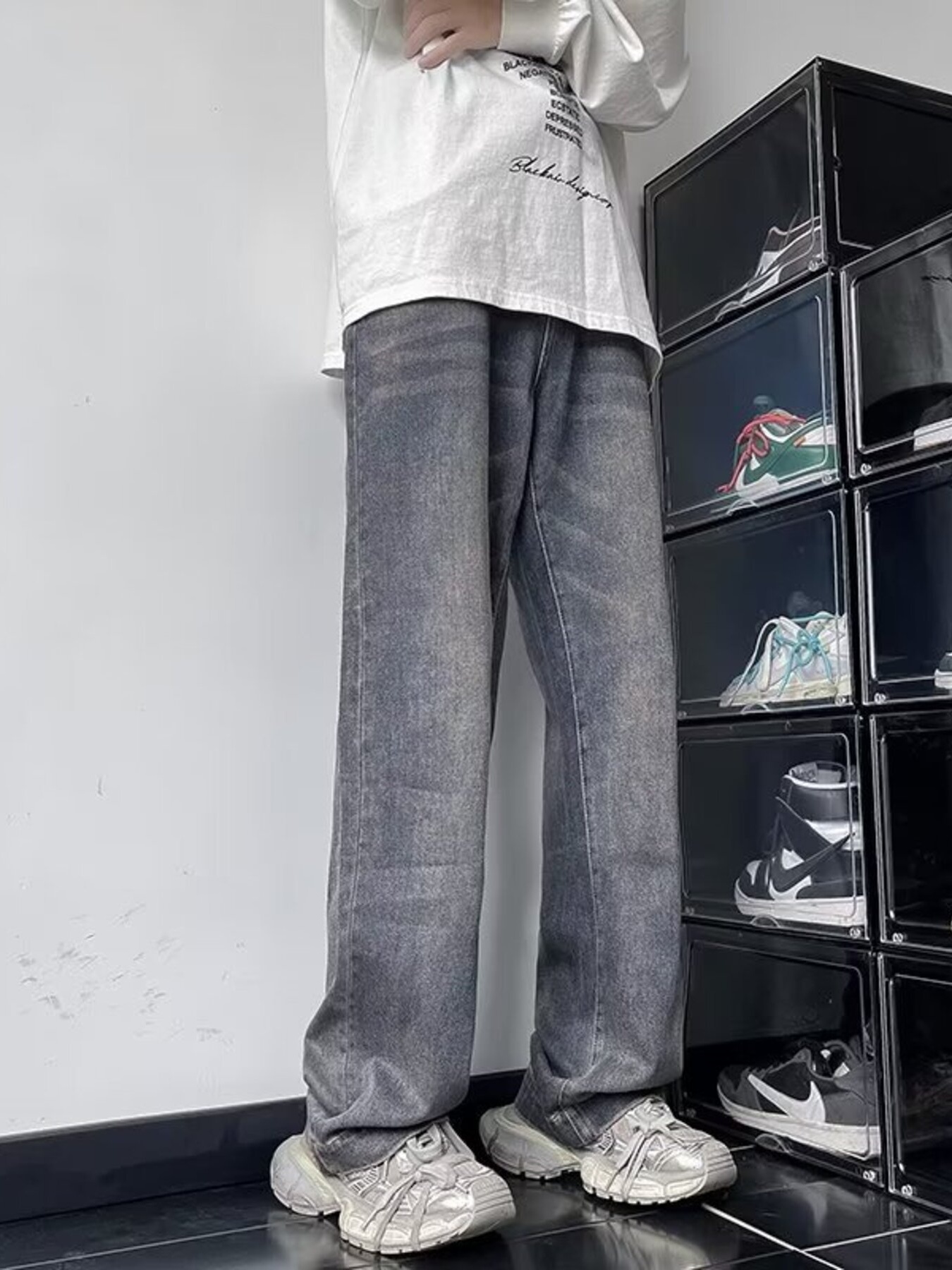 Men's Vintage Wash Loose Fit Jeans
