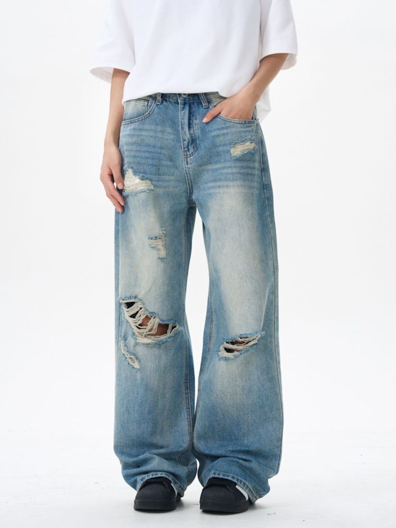 Men's Distressed Wide Leg Jeans