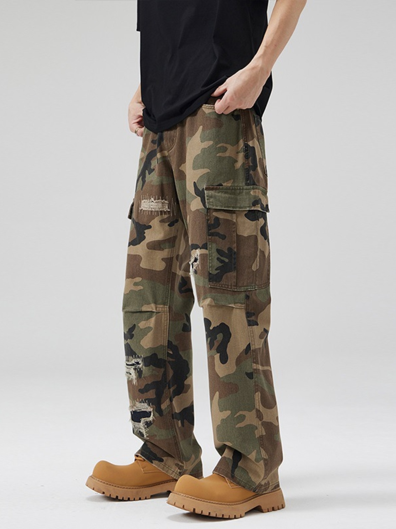 Men's Camouflage Distressed Cargo Pants